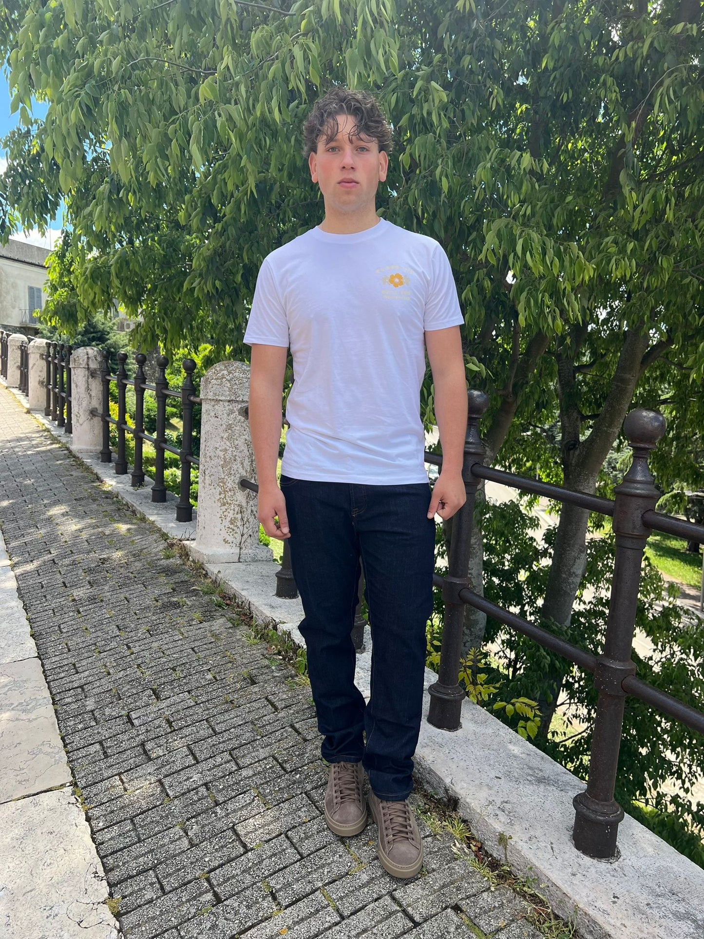 T-shirt Uomo con Stampa Fiori made in italy