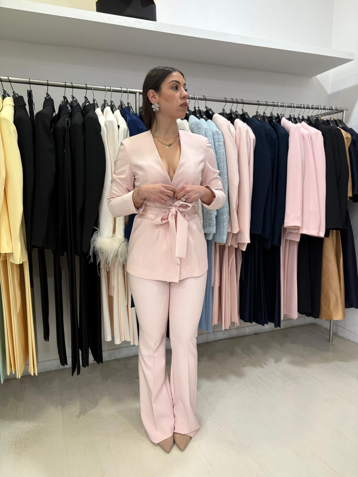 Completo Donna Giacca Kimono con Cintura e Pantalone Trombetta – Tessuto Elasticizzato