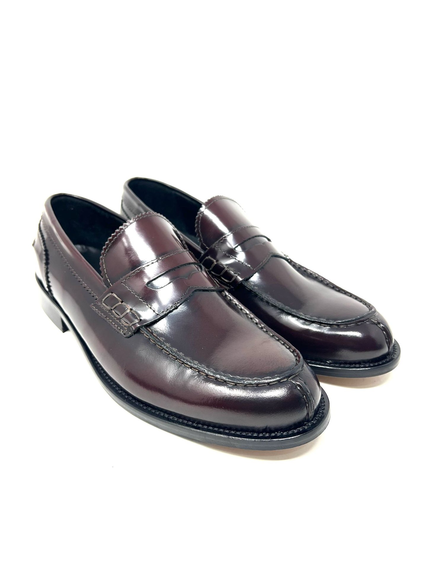 College real leather, leather sole with anti-slip sole