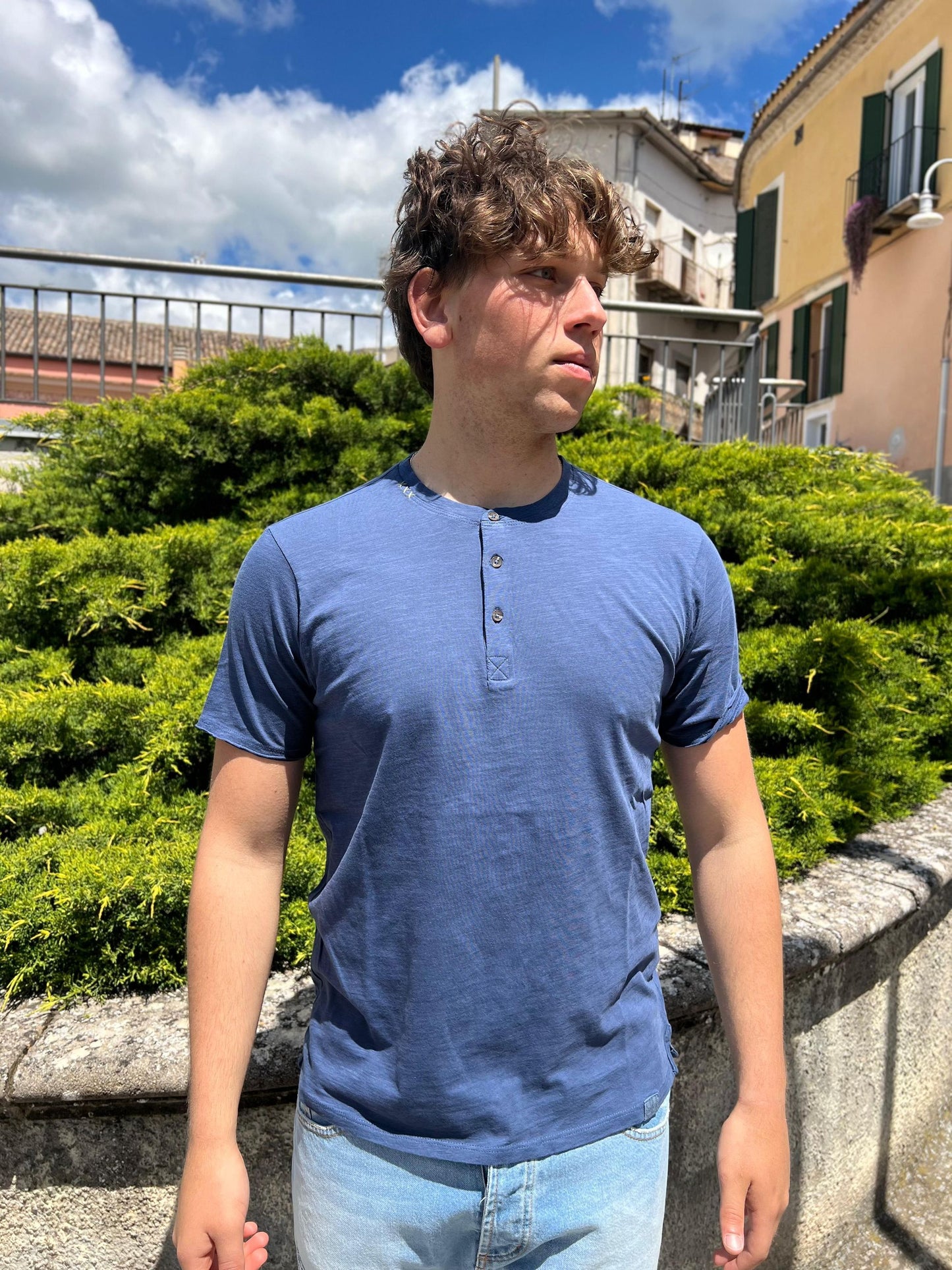 T-shirt Uomo Serafino in Cotone Leggero – Made in Italy