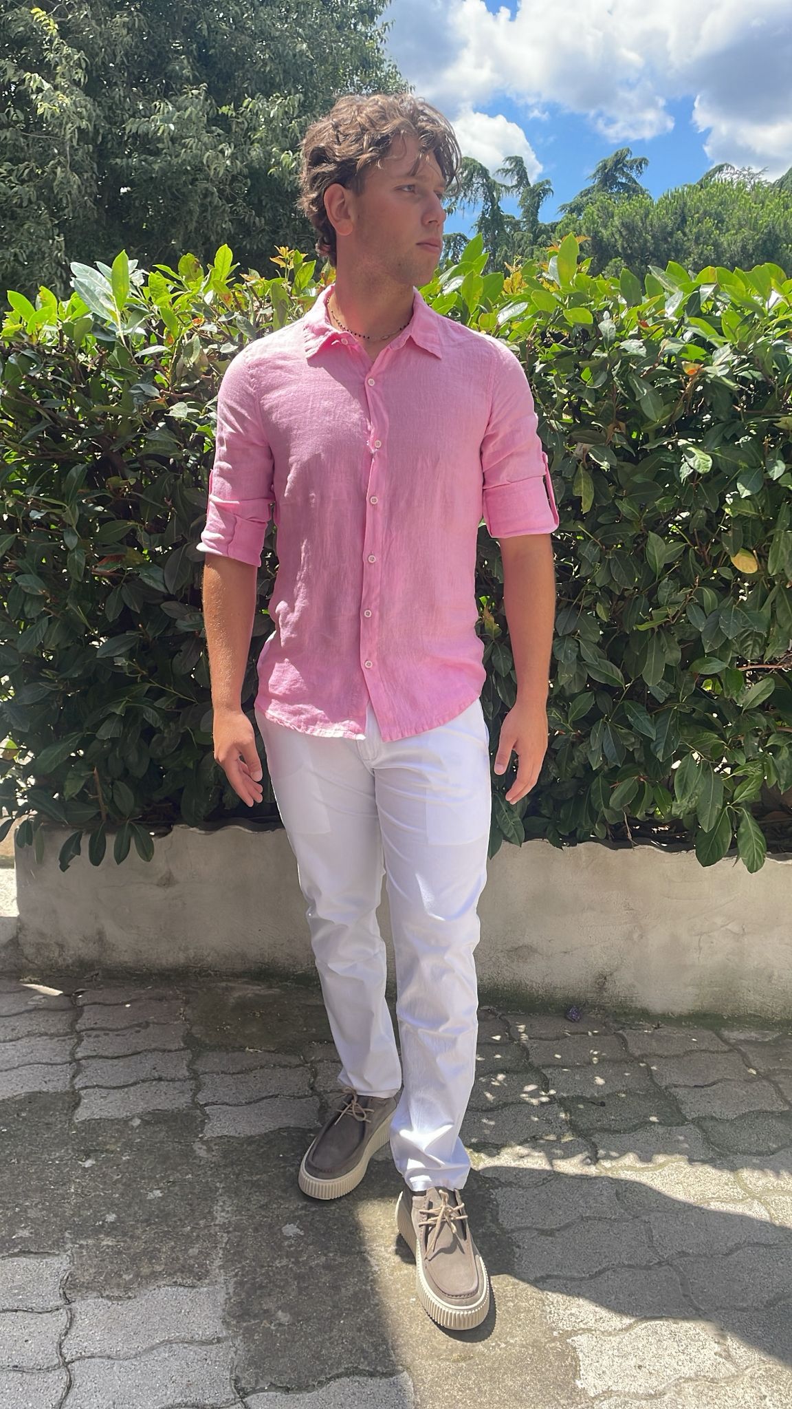 Camicia uomo in lino con colletto classico e manica risvoltabile
