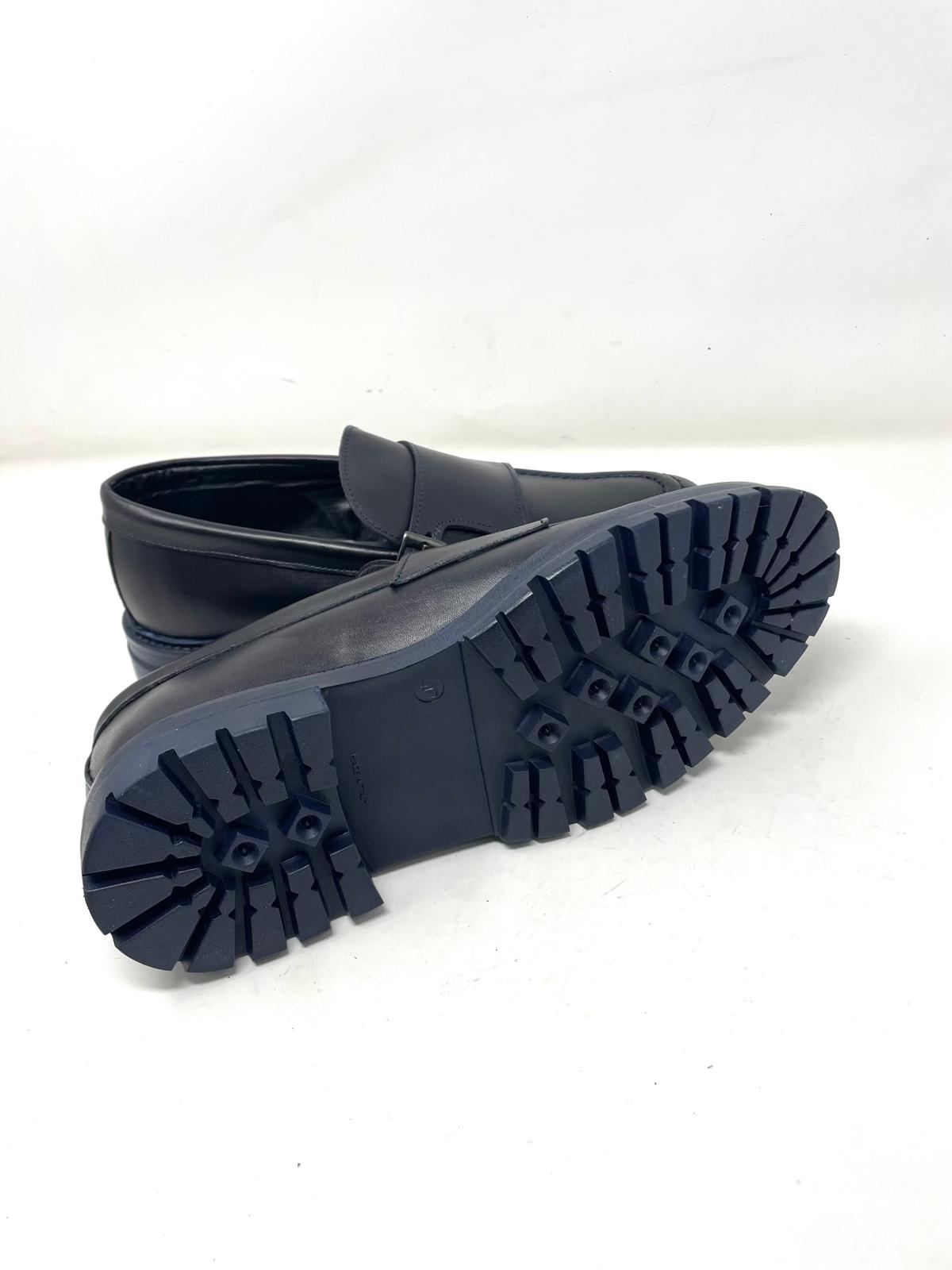 Mocassino doppia fibbia fondo vibram in vera pelle made in italy