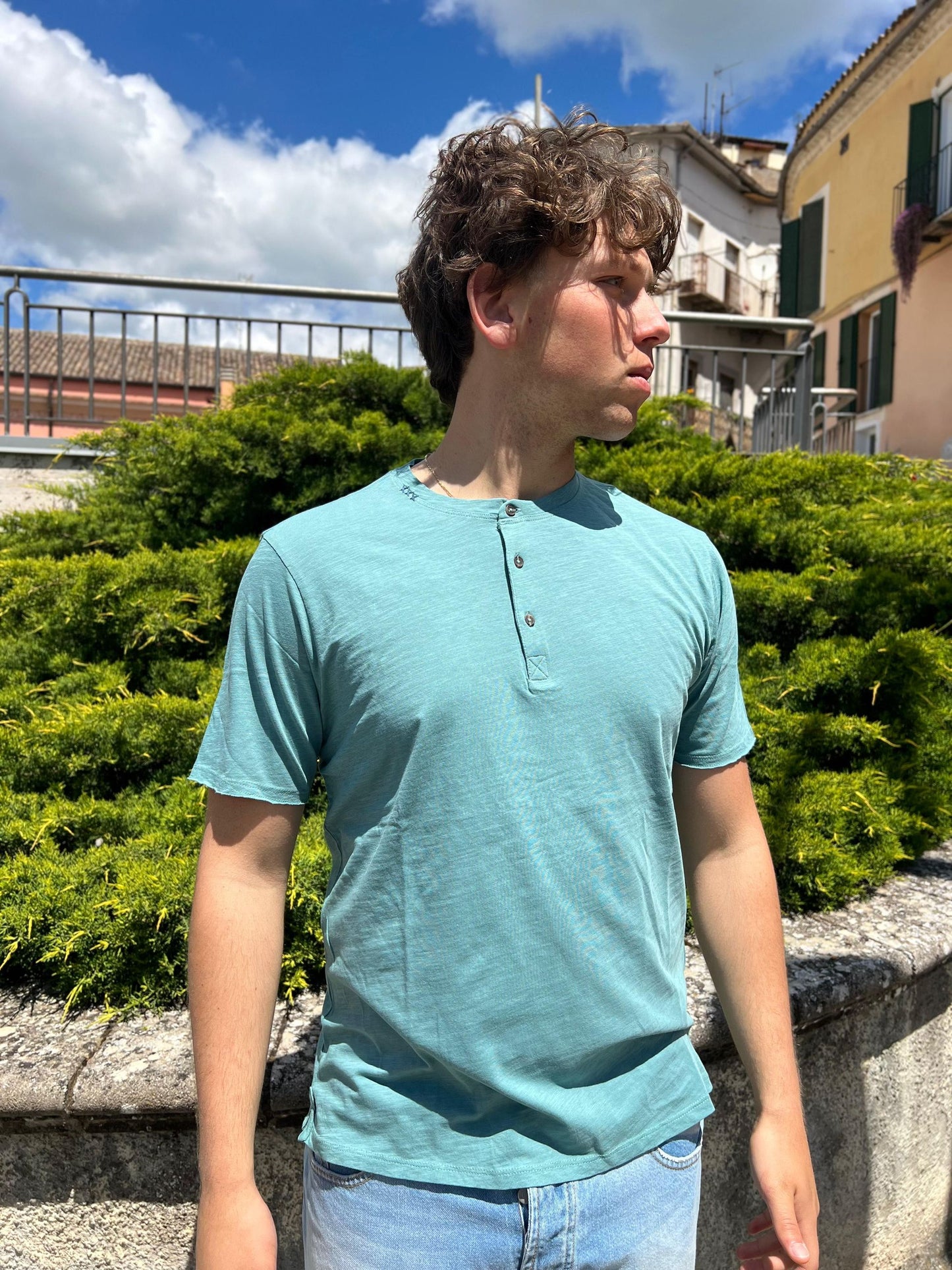 T-shirt Uomo Serafino in Cotone Leggero – Made in Italy