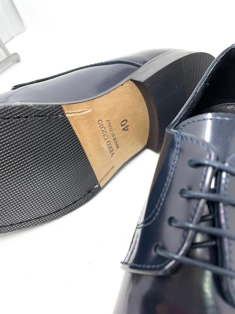 Stringata cerimonia vera pelle made in italy vernice con fondo cuoio cucito