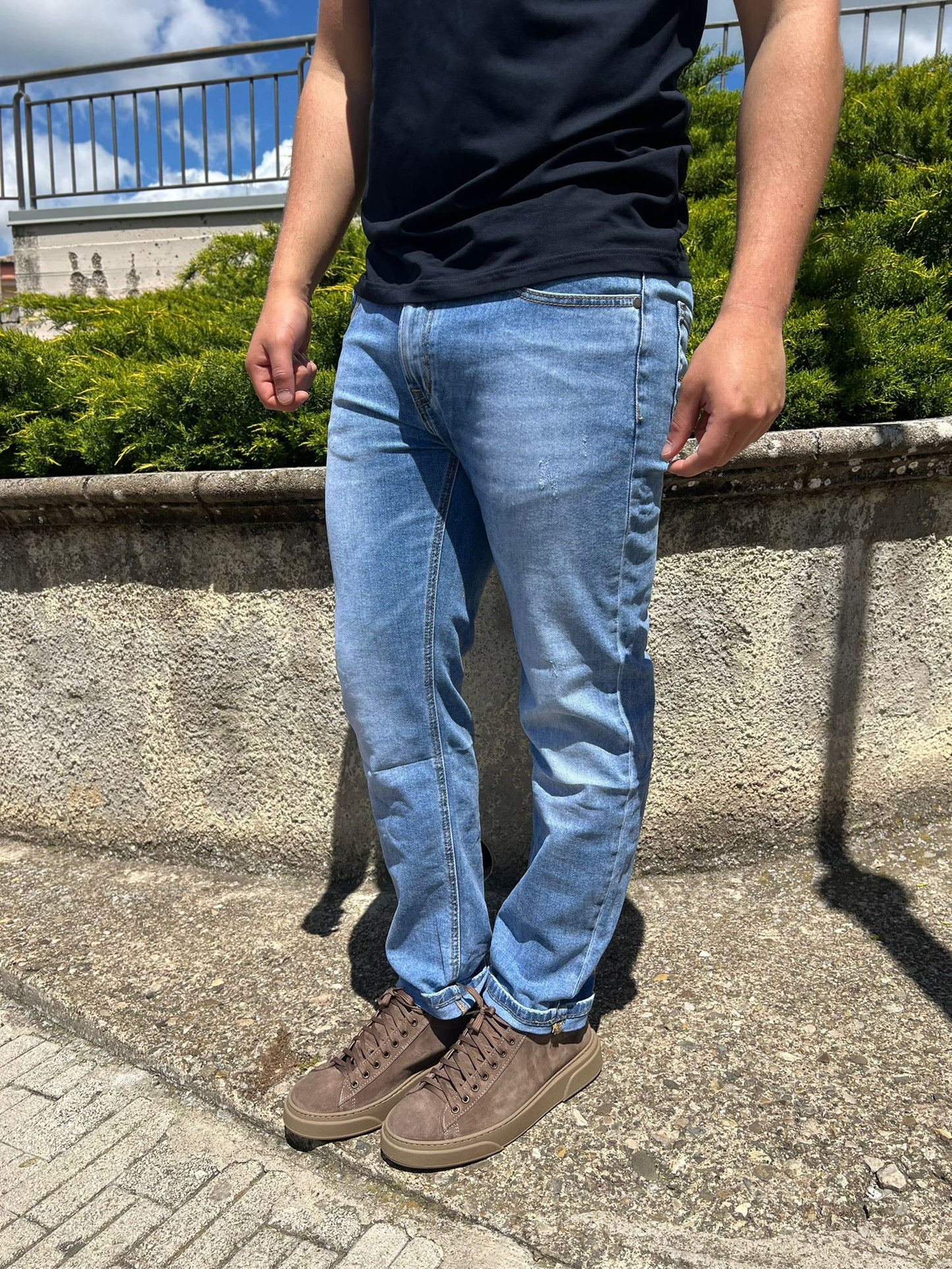 Jeans Uomo Regular Fit – Lavaggio Chiaro