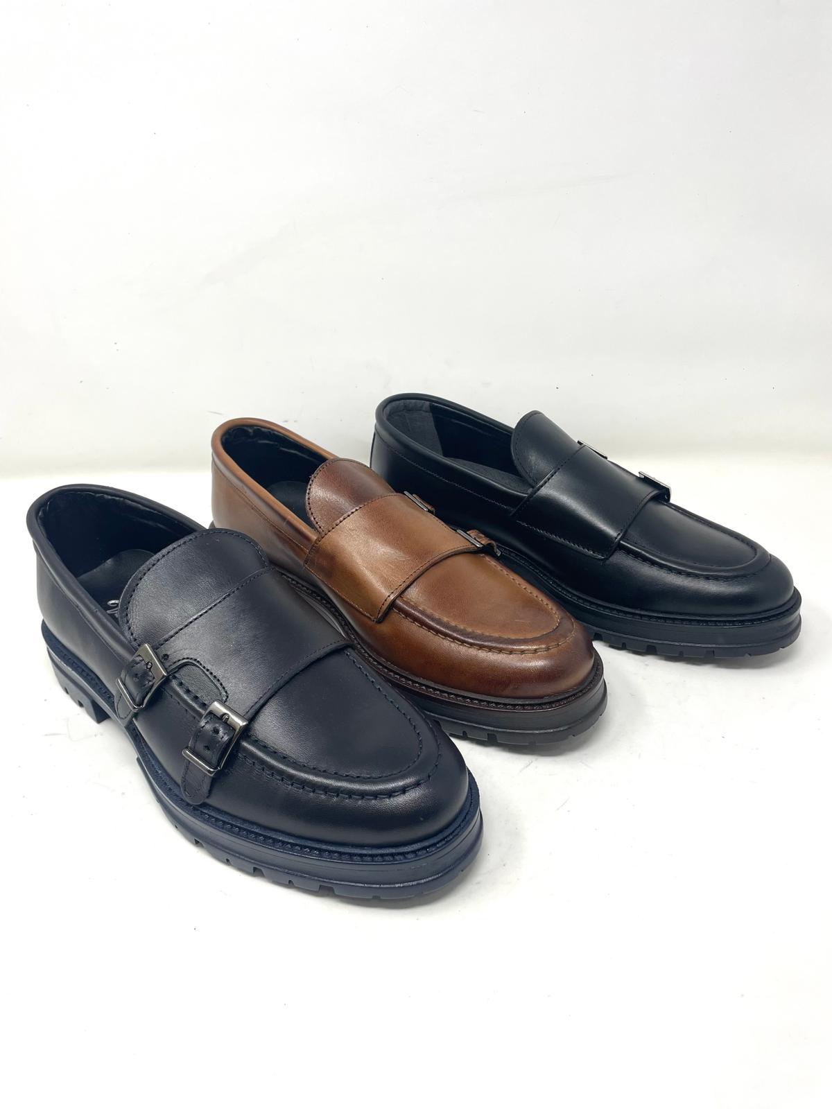 Mocassino doppia fibbia fondo vibram in vera pelle made in italy