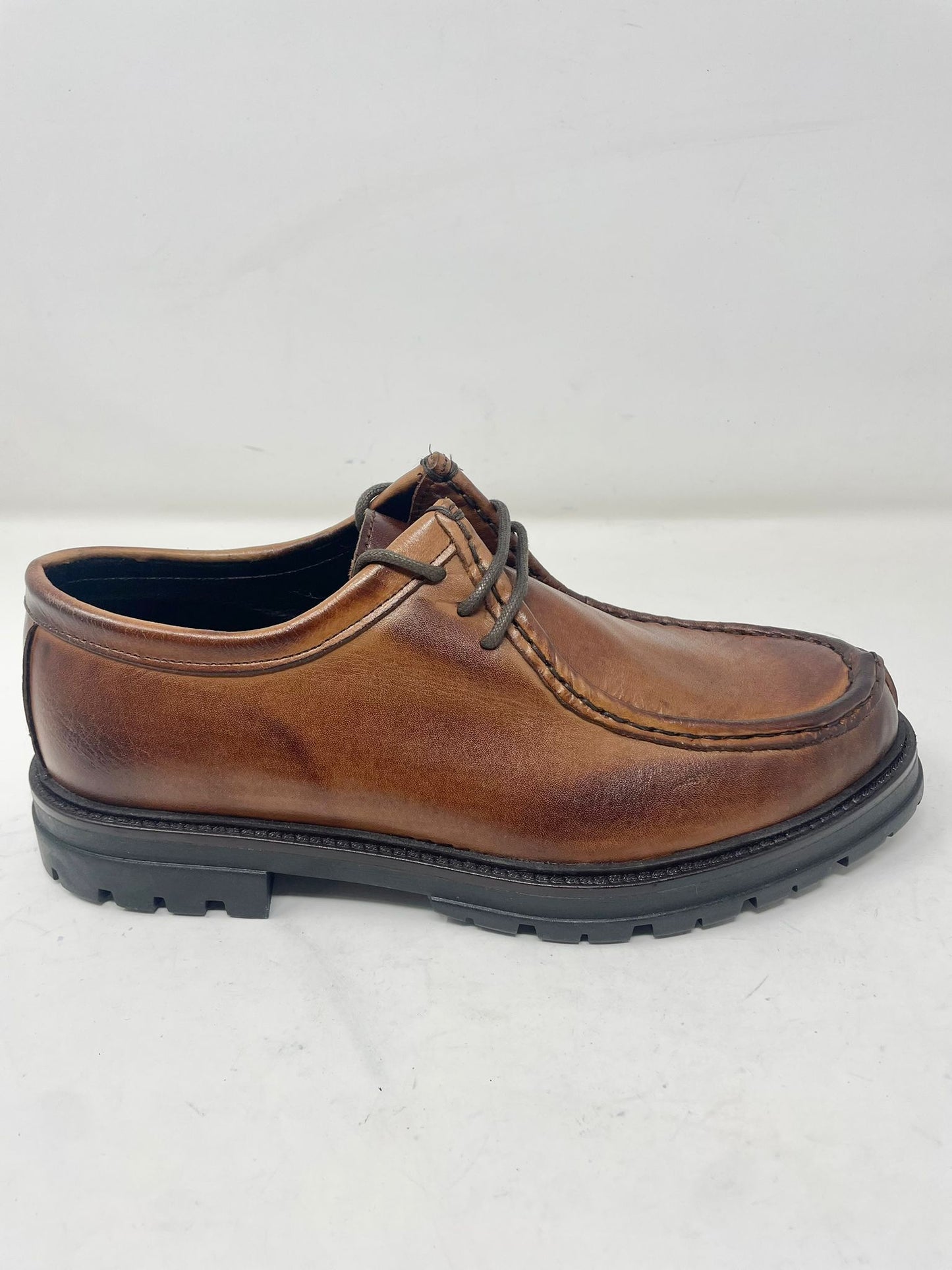 Scarpa modello ingegnere cucita a mano in vera pelle made in italy
