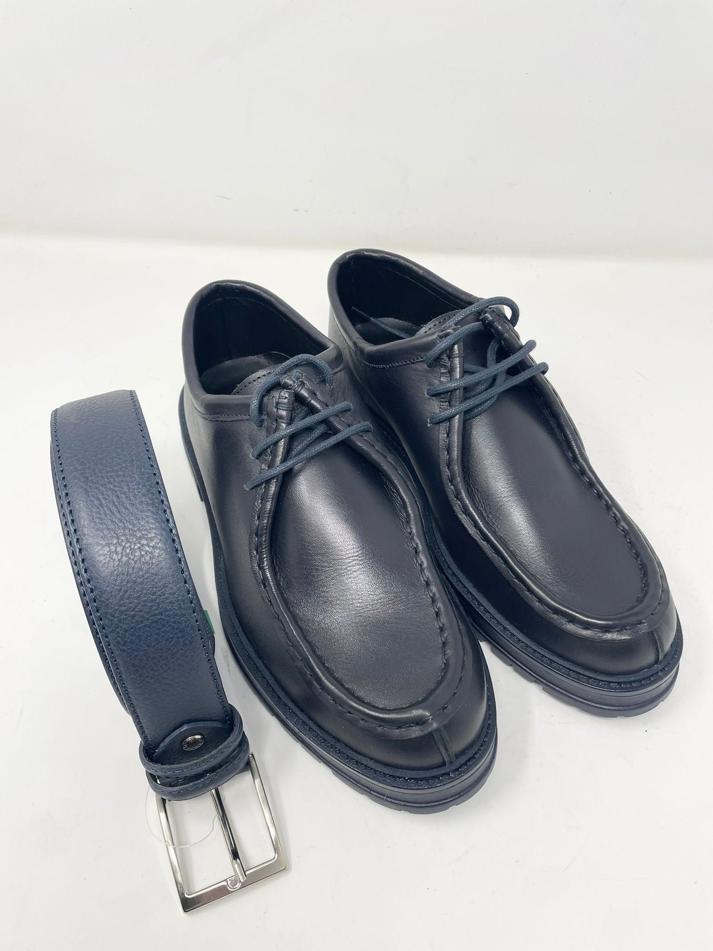 Scarpa modello ingegnere cucita a mano in vera pelle made in italy