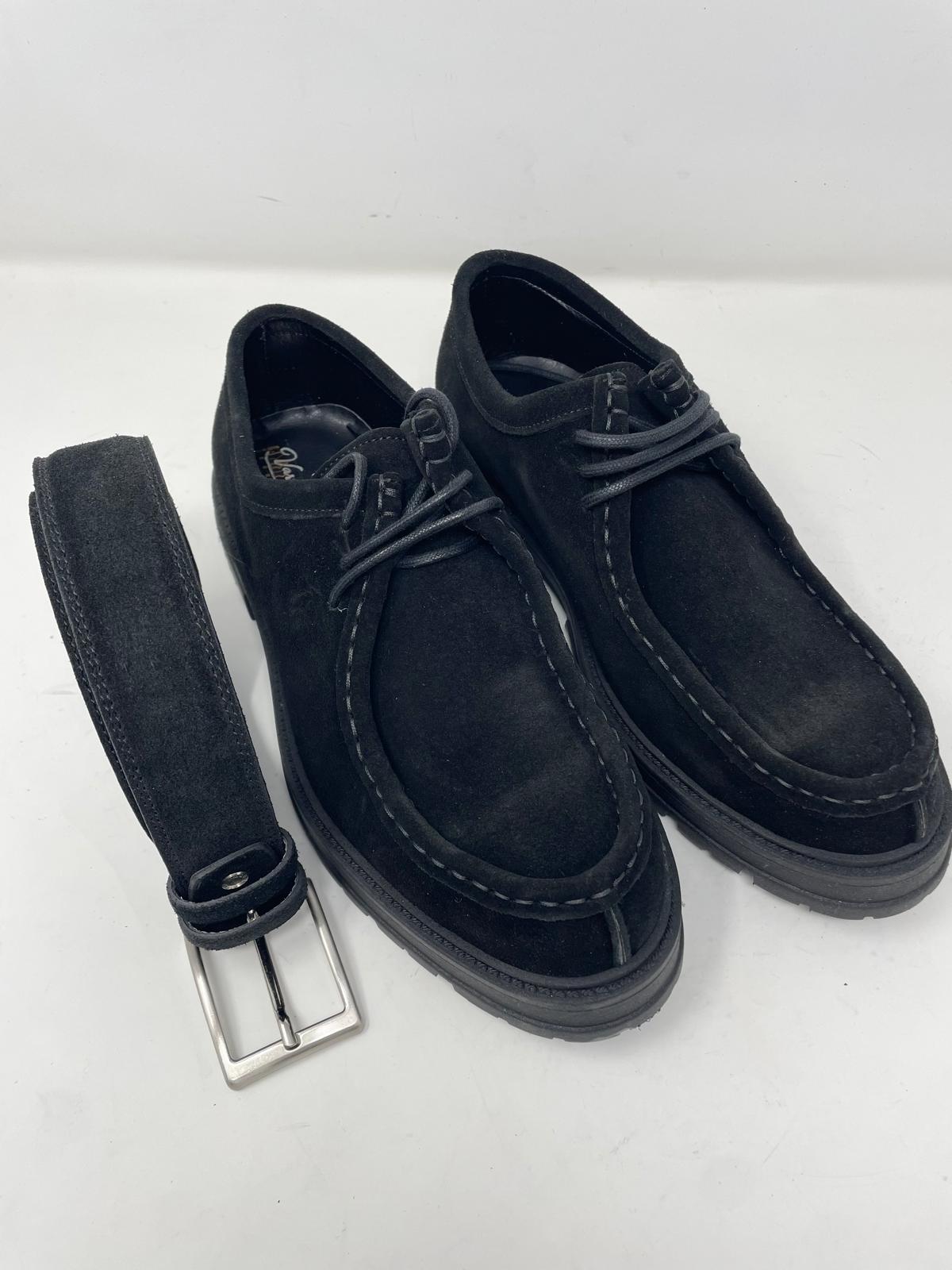 Scarpa modello ingegnere cucita a mano in vera pelle scamosciata made in italy