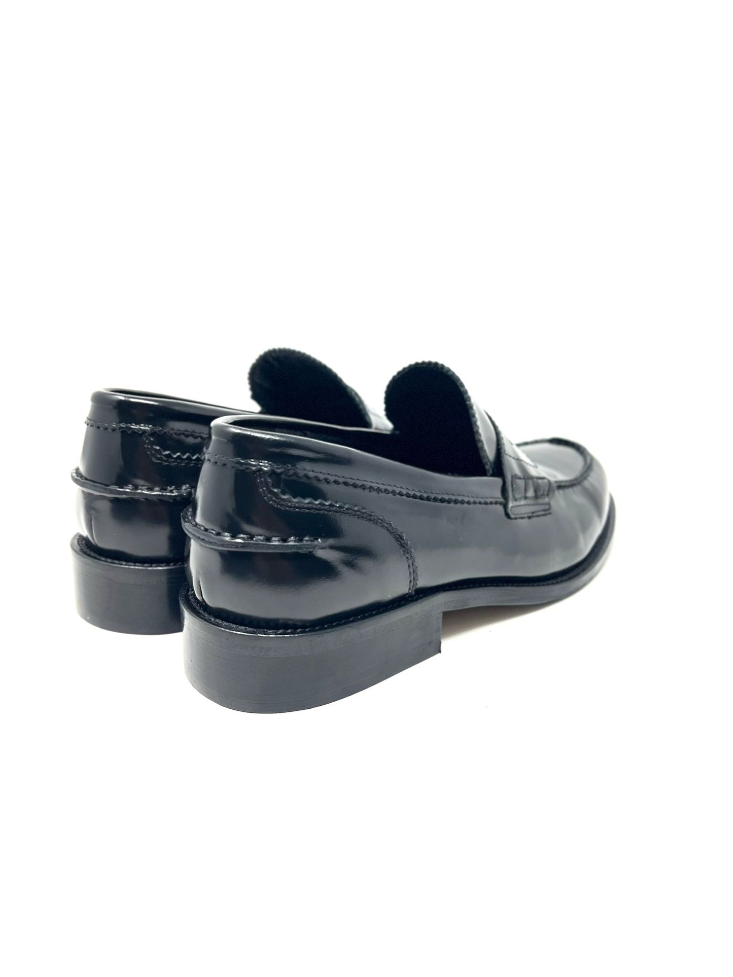 College real leather, leather sole with anti-slip sole