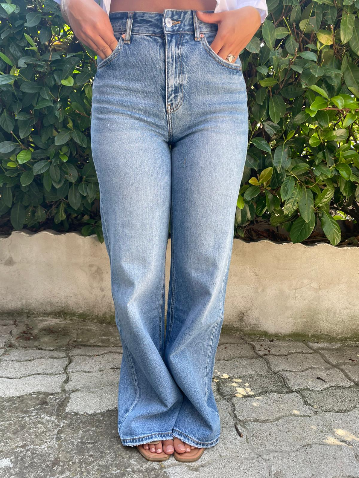 Jeans Donna Gamba Larga – Comfort e Stile