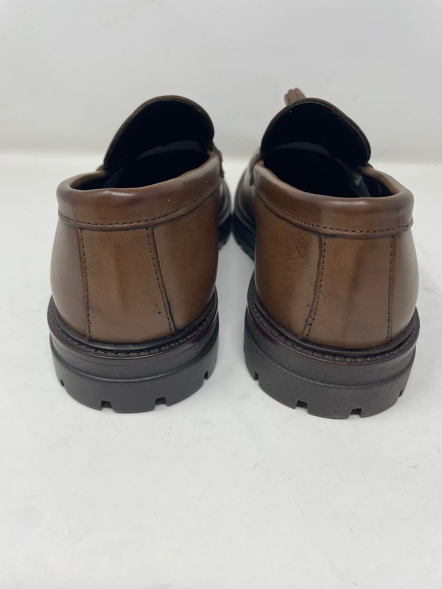 Mocassino nappine fondo vibram in vera pelle made in italy