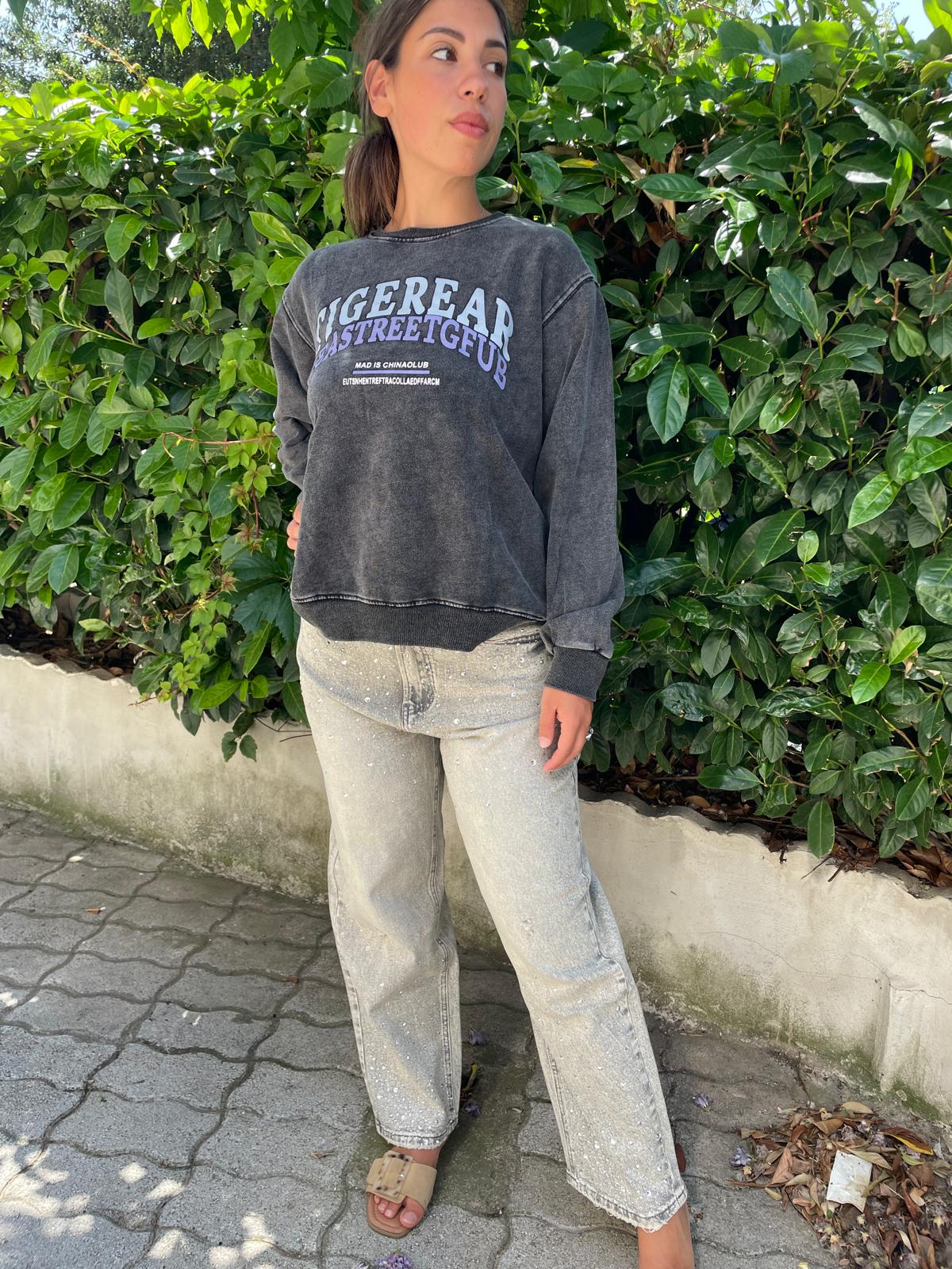Jeans Balloon con Strass – Stile e Comfort