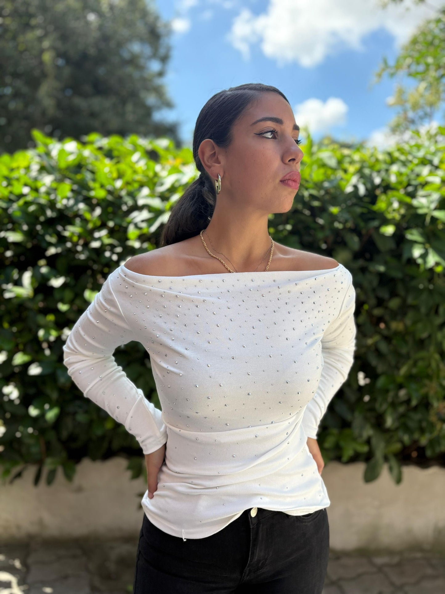 Maglia donna strass scollo a barca