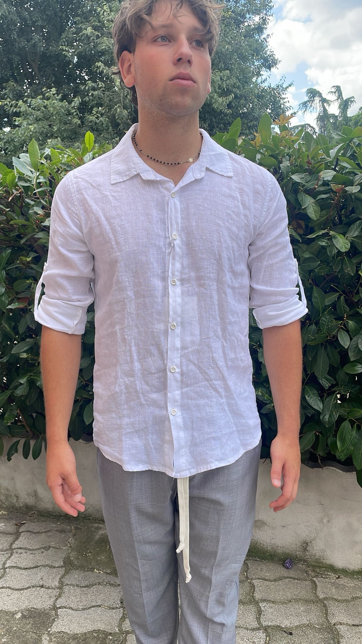 Camicia uomo in lino con colletto classico e manica risvoltabile