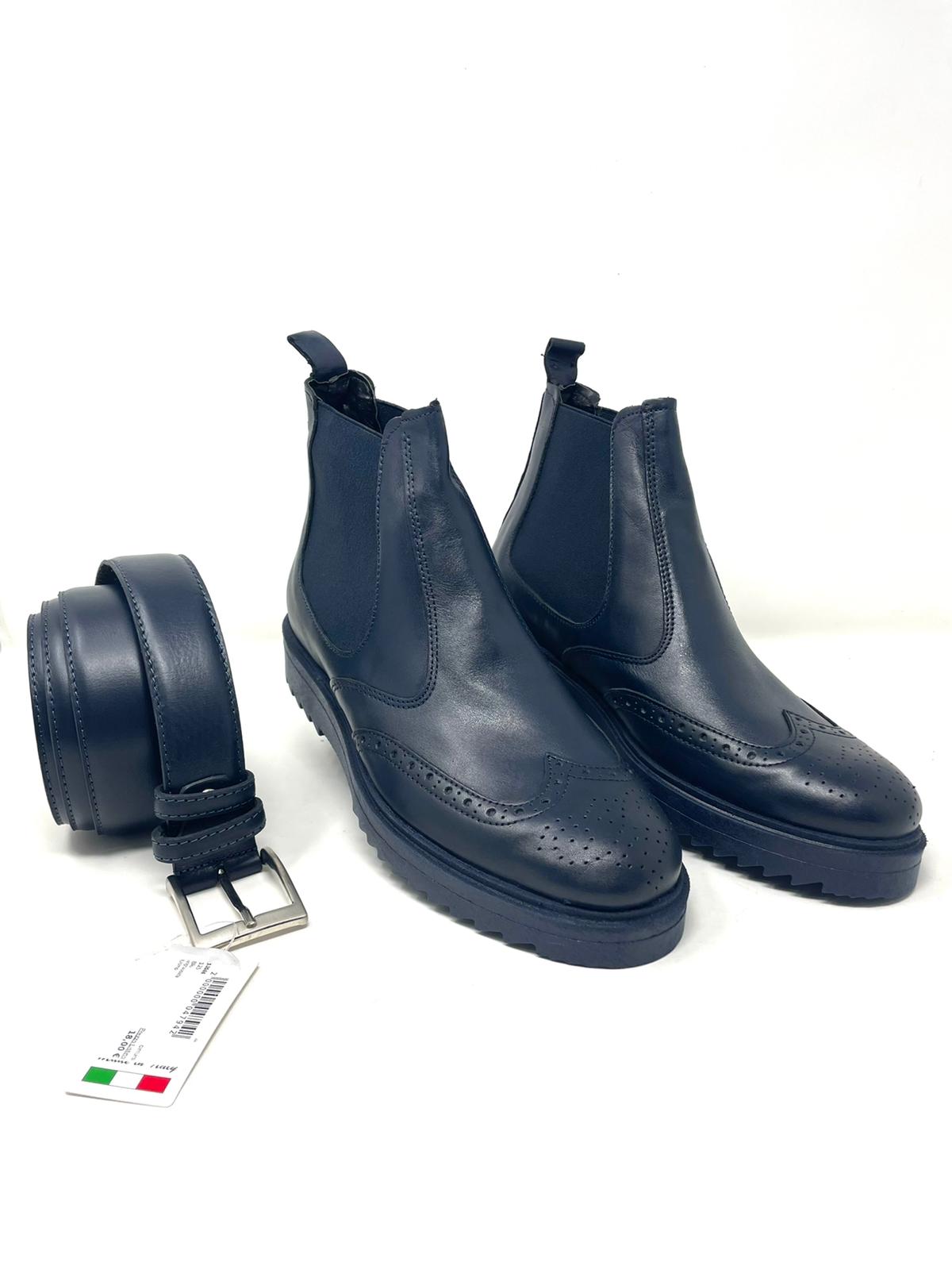 Beatles stivaletto con monogramma in vera pelle made in Italy fondo gomma piatto a zeppa