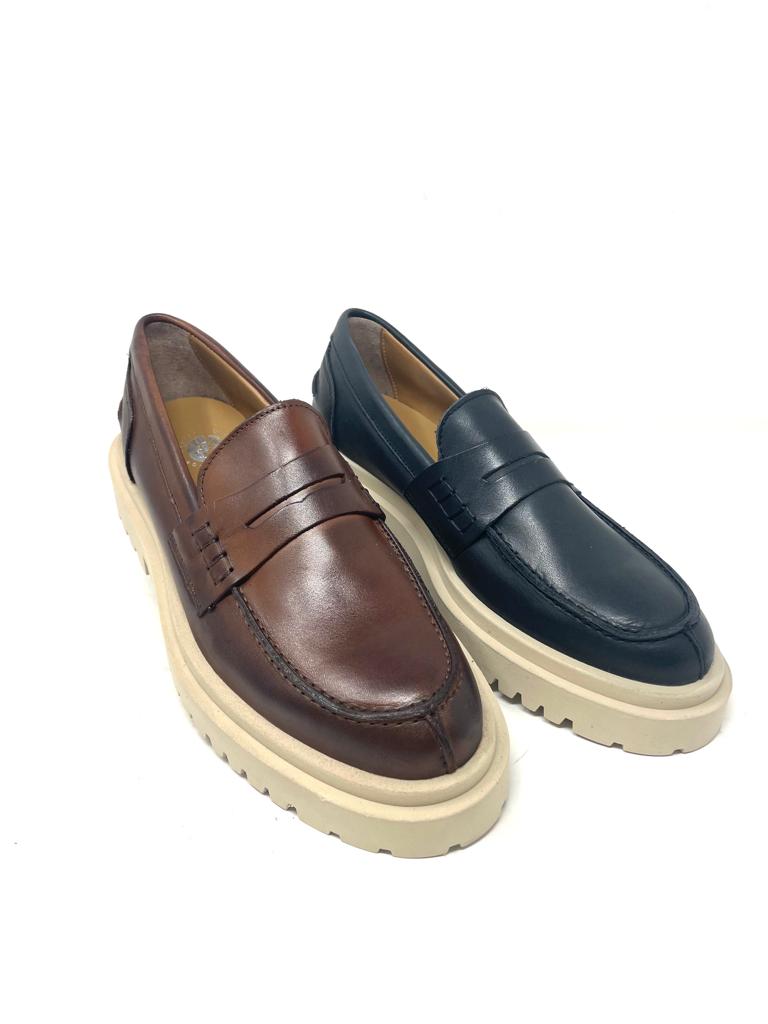 Mocassino rocciatore vera pelle fondo ambra
made in italy