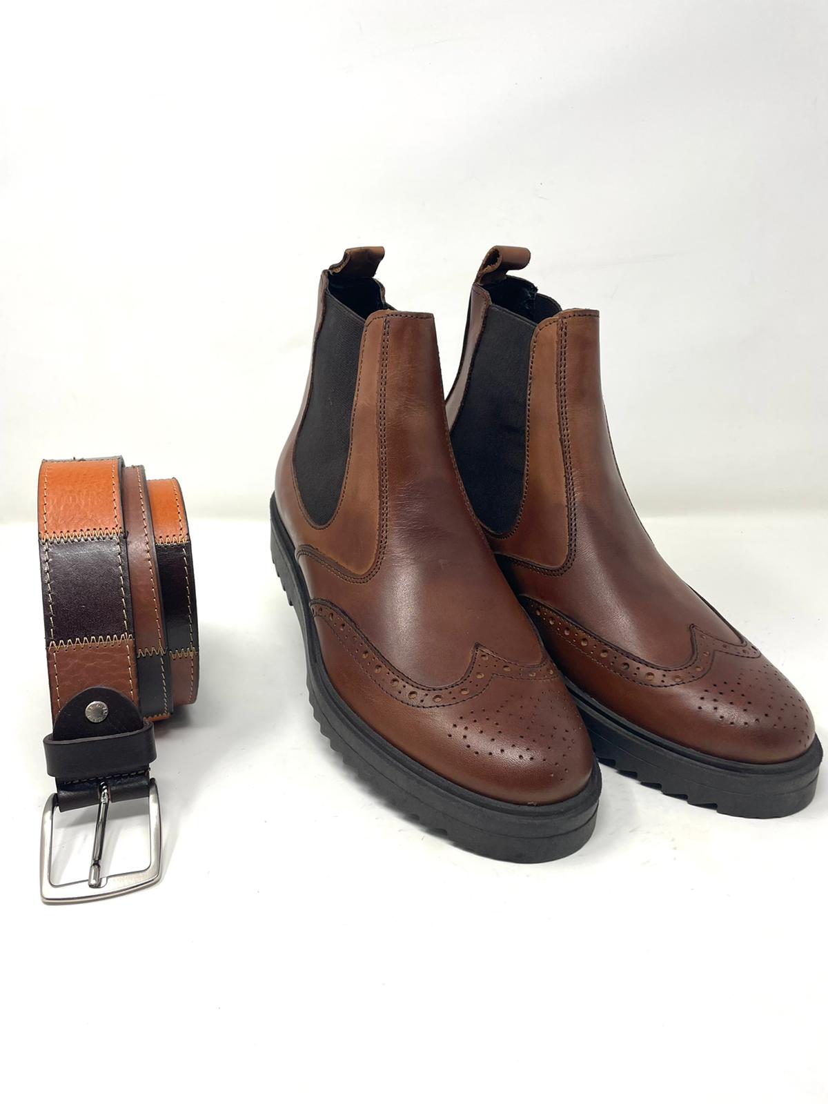 Beatles stivaletto con monogramma in vera pelle made in Italy fondo gomma piatto a zeppa