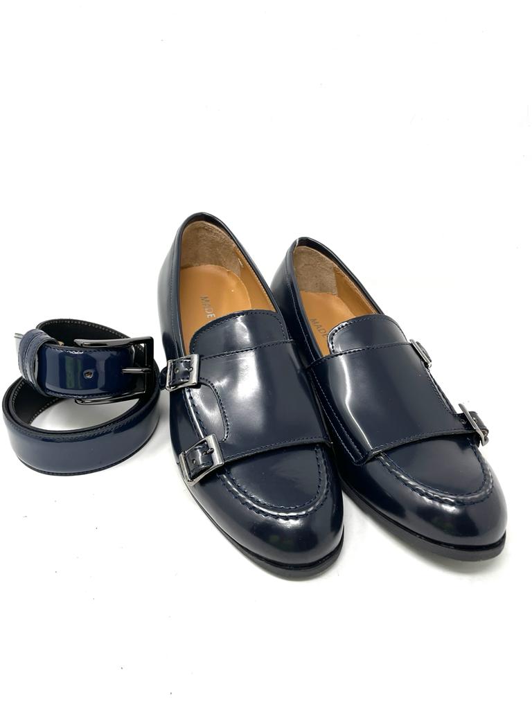 Double buckle moccasin with rubber sole