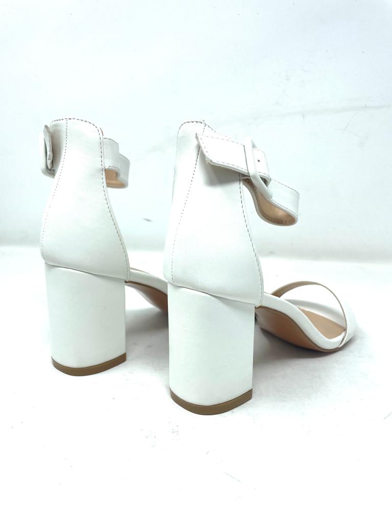 faux leather band sandal with comfortable 5 cm heel