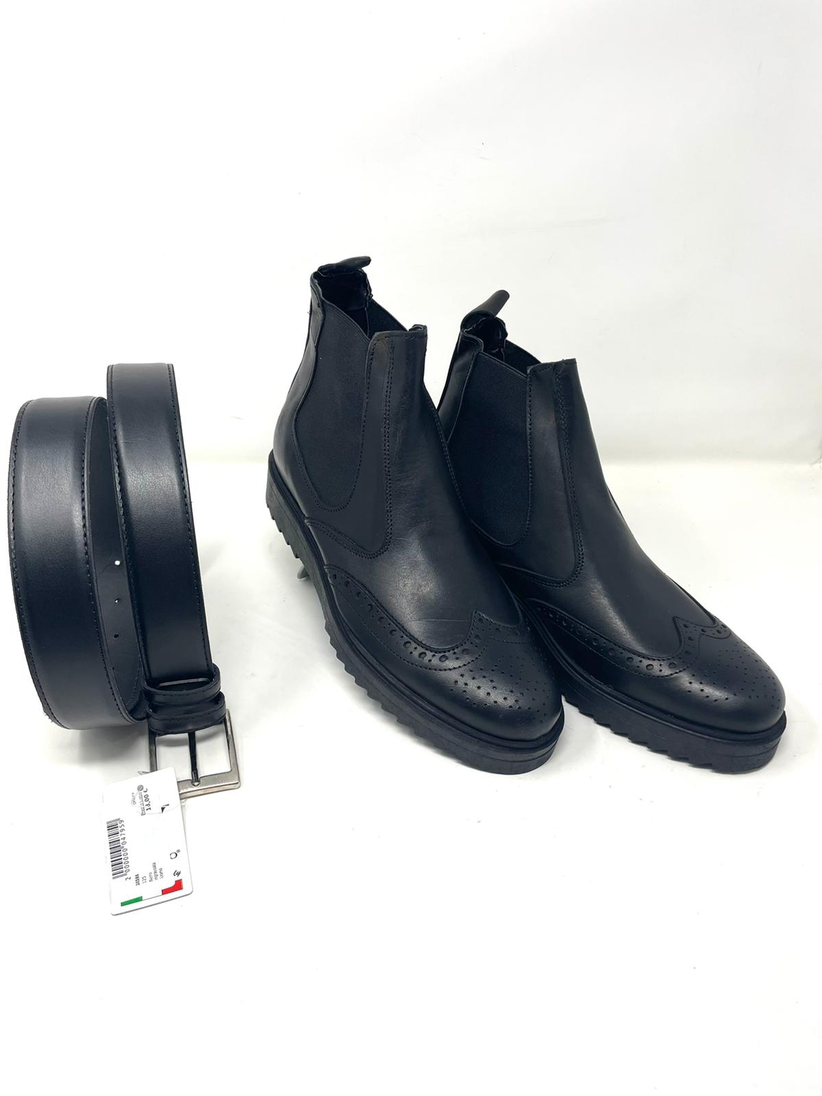 Beatles stivaletto con monogramma in vera pelle made in Italy fondo gomma piatto a zeppa