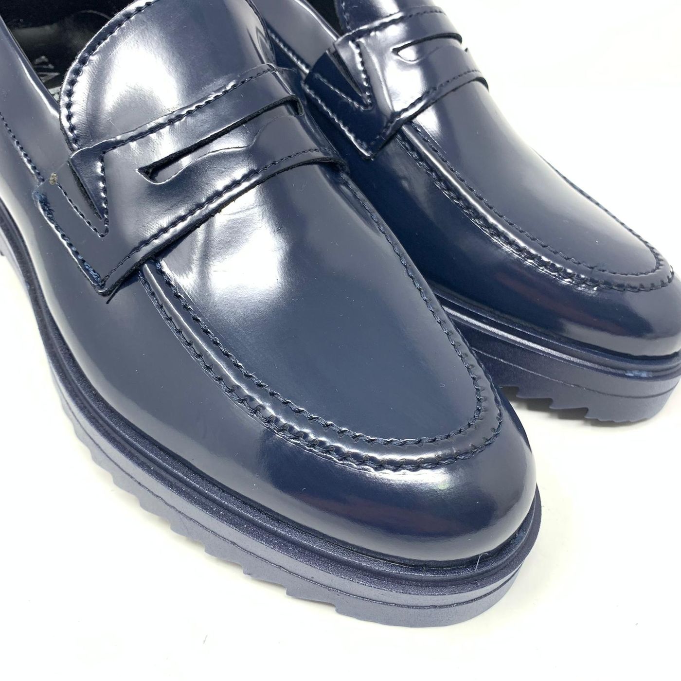 MOCASSINO VERNICE FONDO GOMMA DENTATO