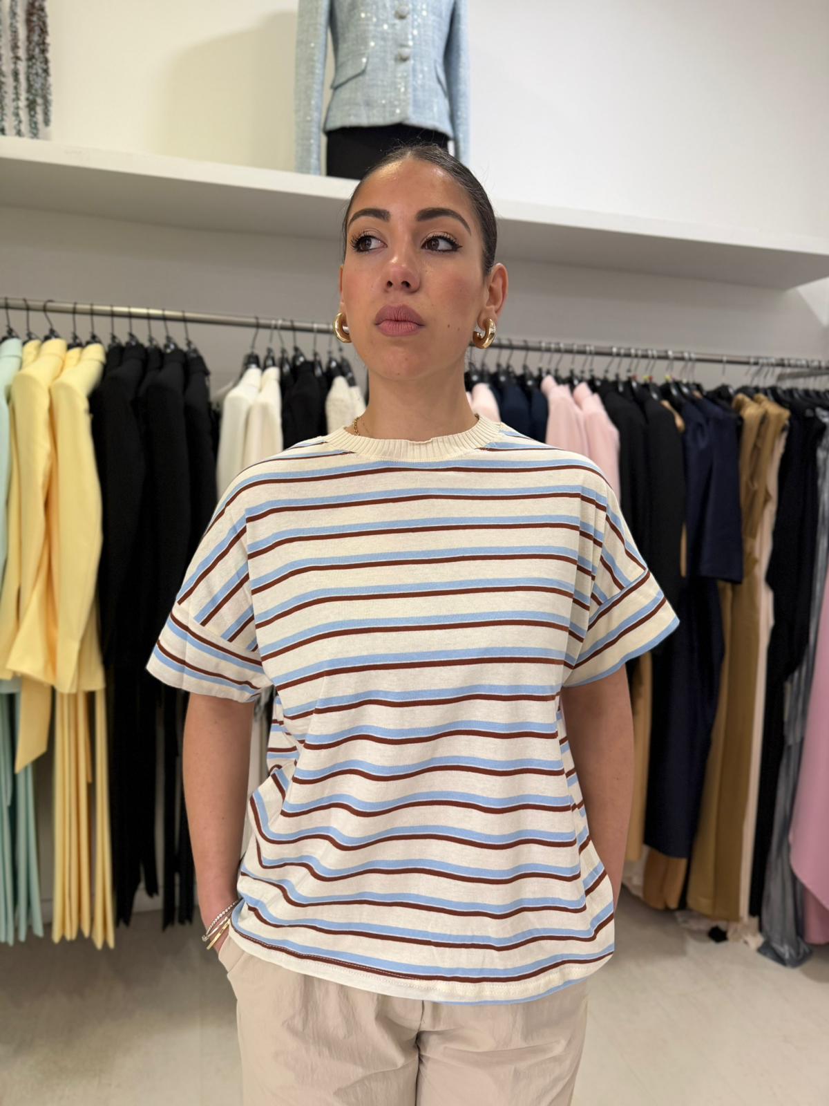 Maglia a Righe con Colletto in Filo – Donna