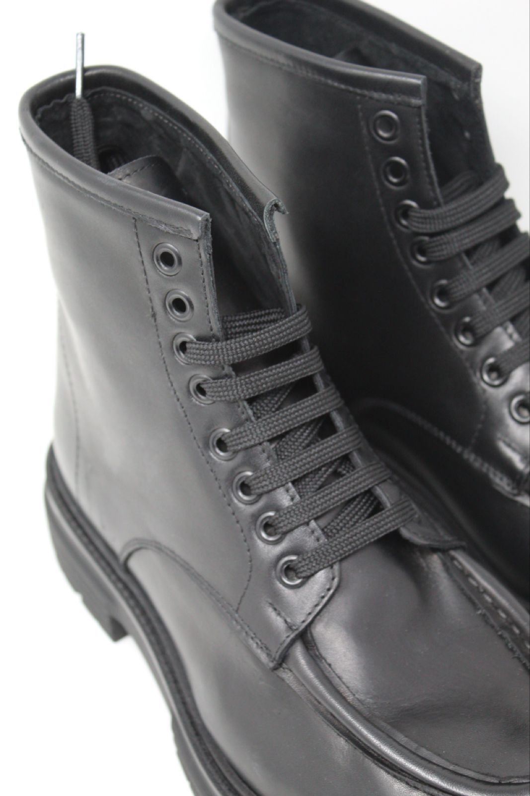 Stivaletto scarponcino vitello pelle spazzolata made in Italy fondo vibram