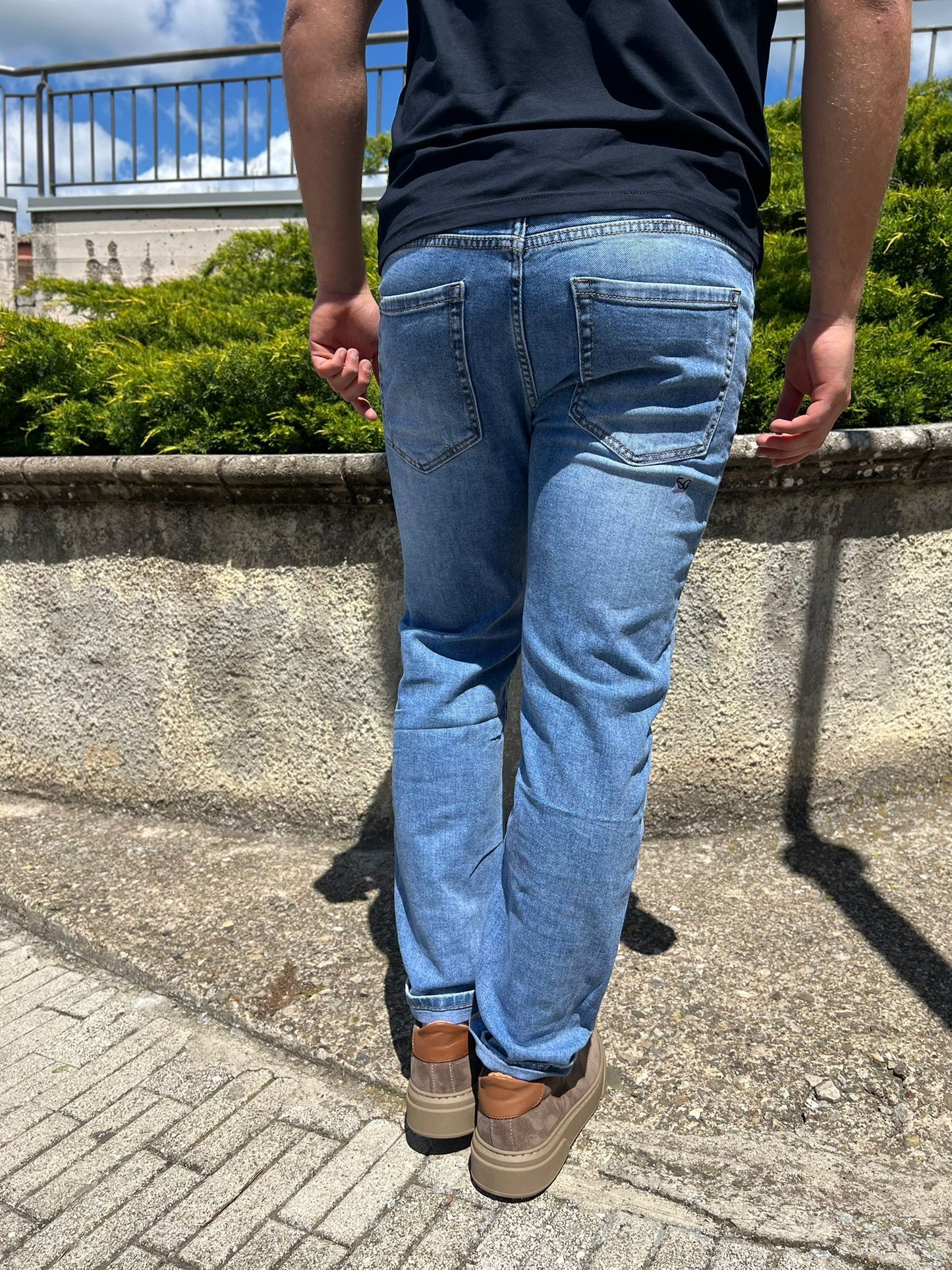 Jeans Uomo Regular Fit – Lavaggio Chiaro