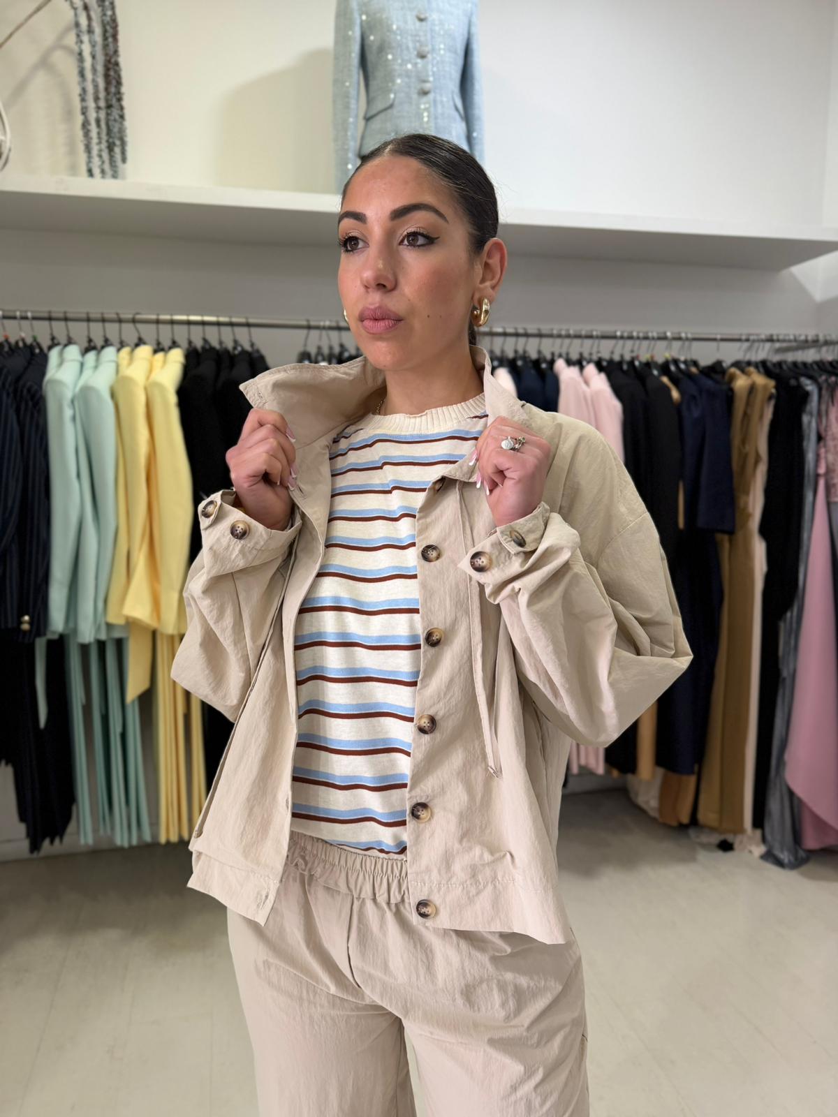 Maglia a Righe con Colletto in Filo – Donna