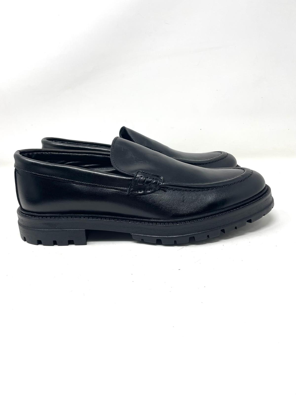 Mocassino liscio fondo vibram in vera pelle made in italy