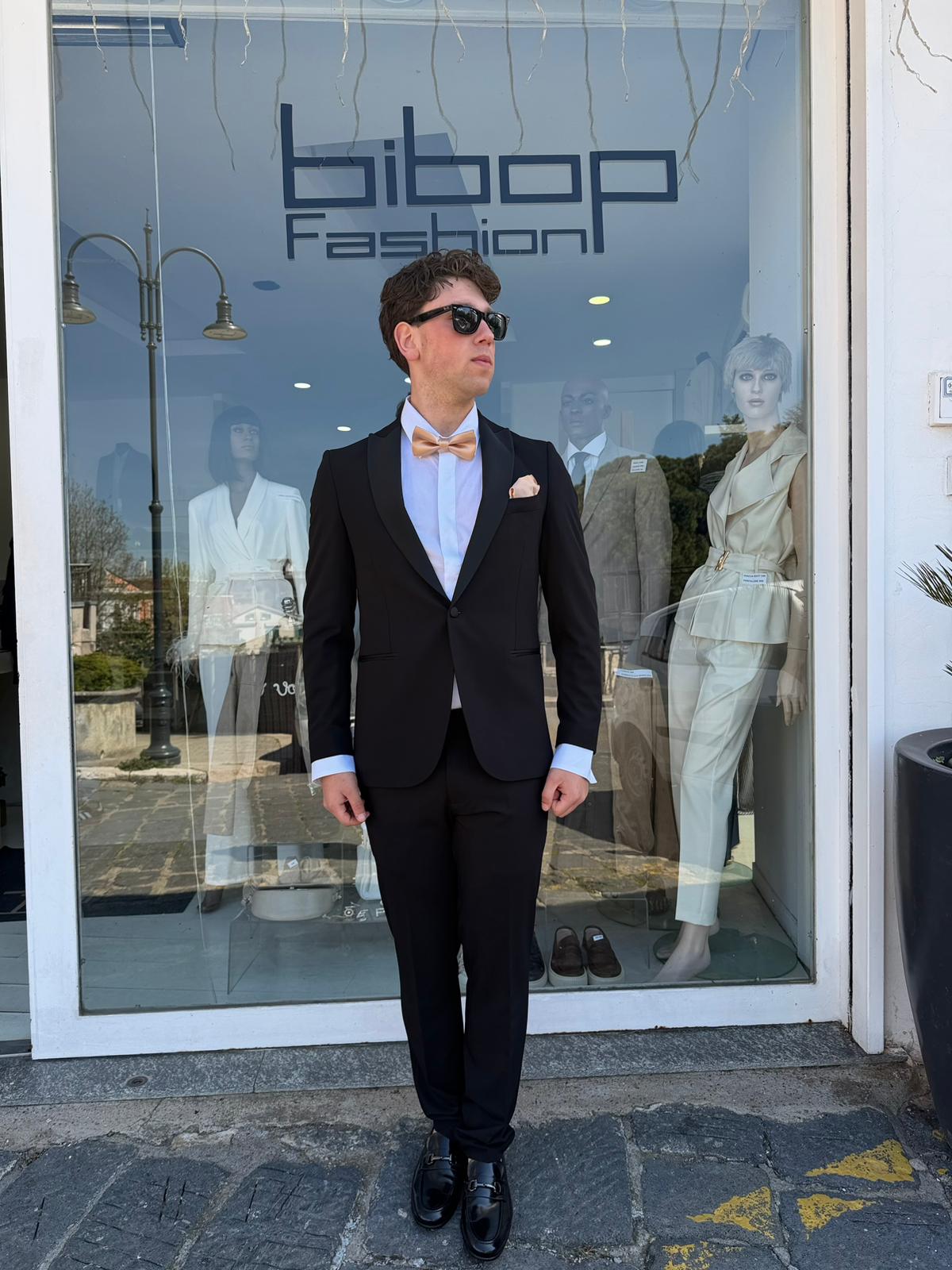 Abito Uomo con Revers a Lancia in Raso – Modello Monet S17 Milano Slim Fit