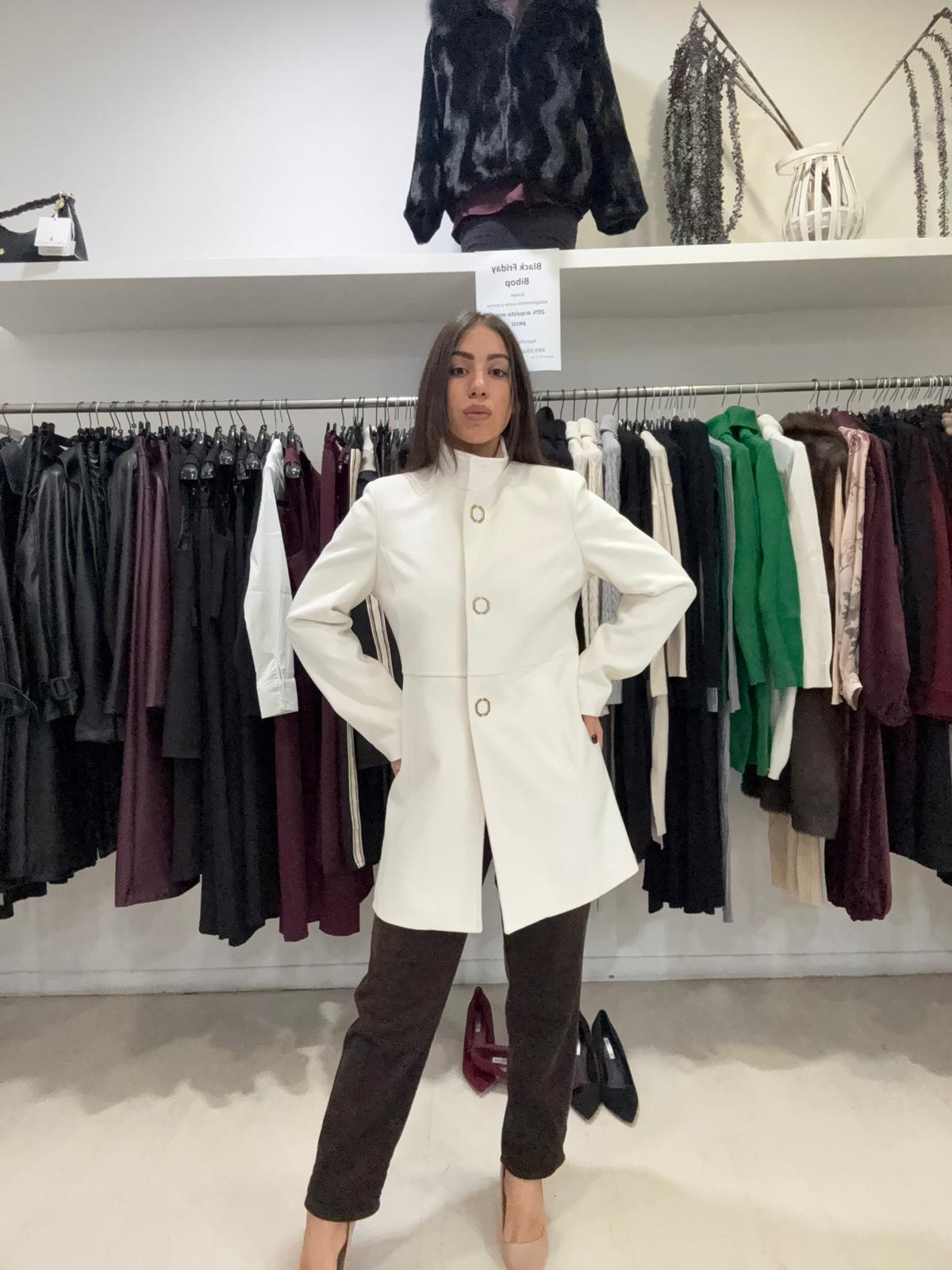 Cappottino donna coreana con bottoni oro