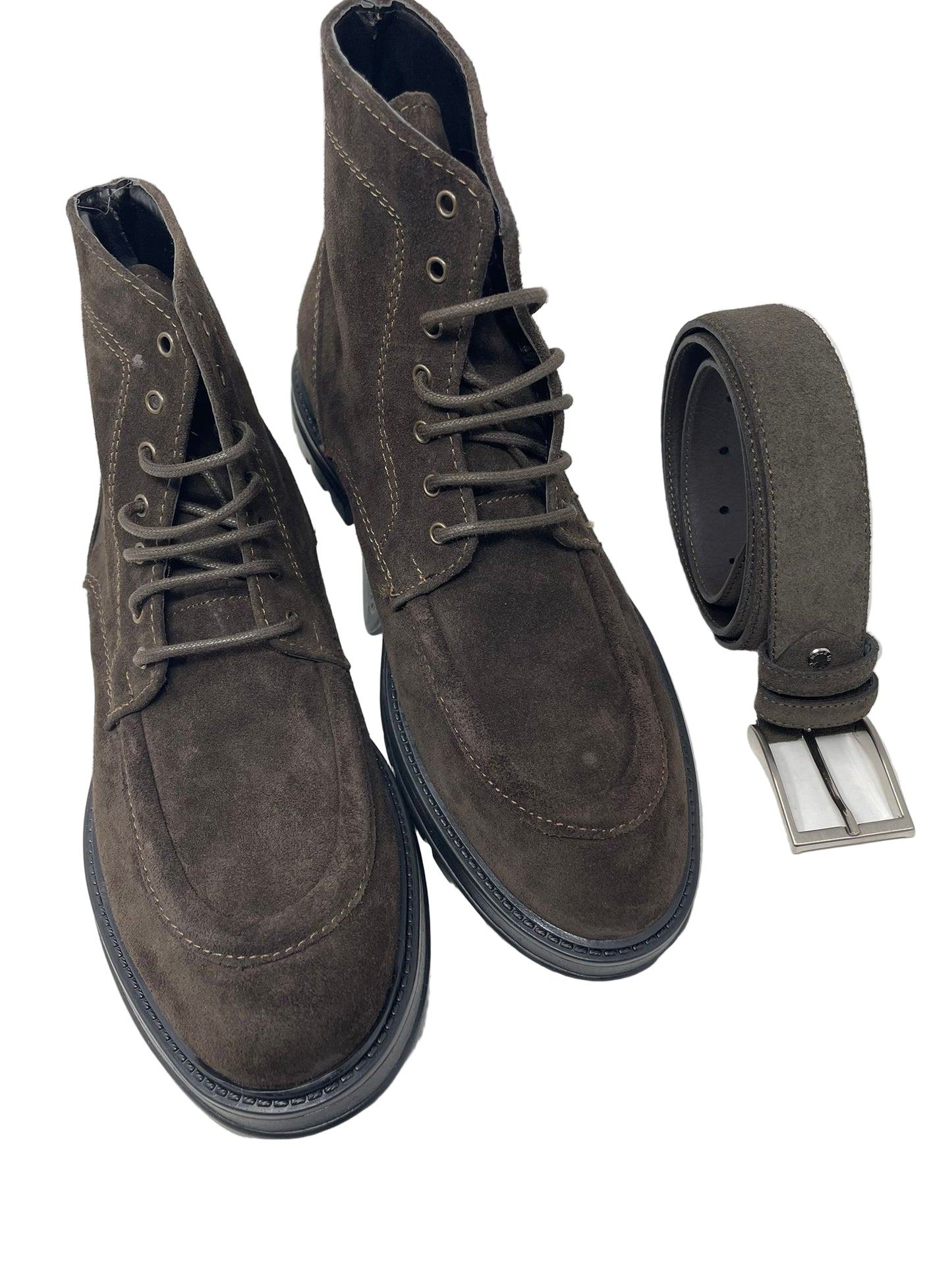 Stivaletto norvegese scamosciata con cucitura ad ago fondo vibram in vera pelle