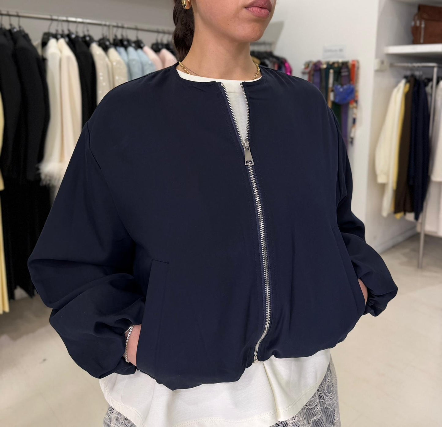Giubbotto Boxy Crop in Tessuto Cupro – Donna
