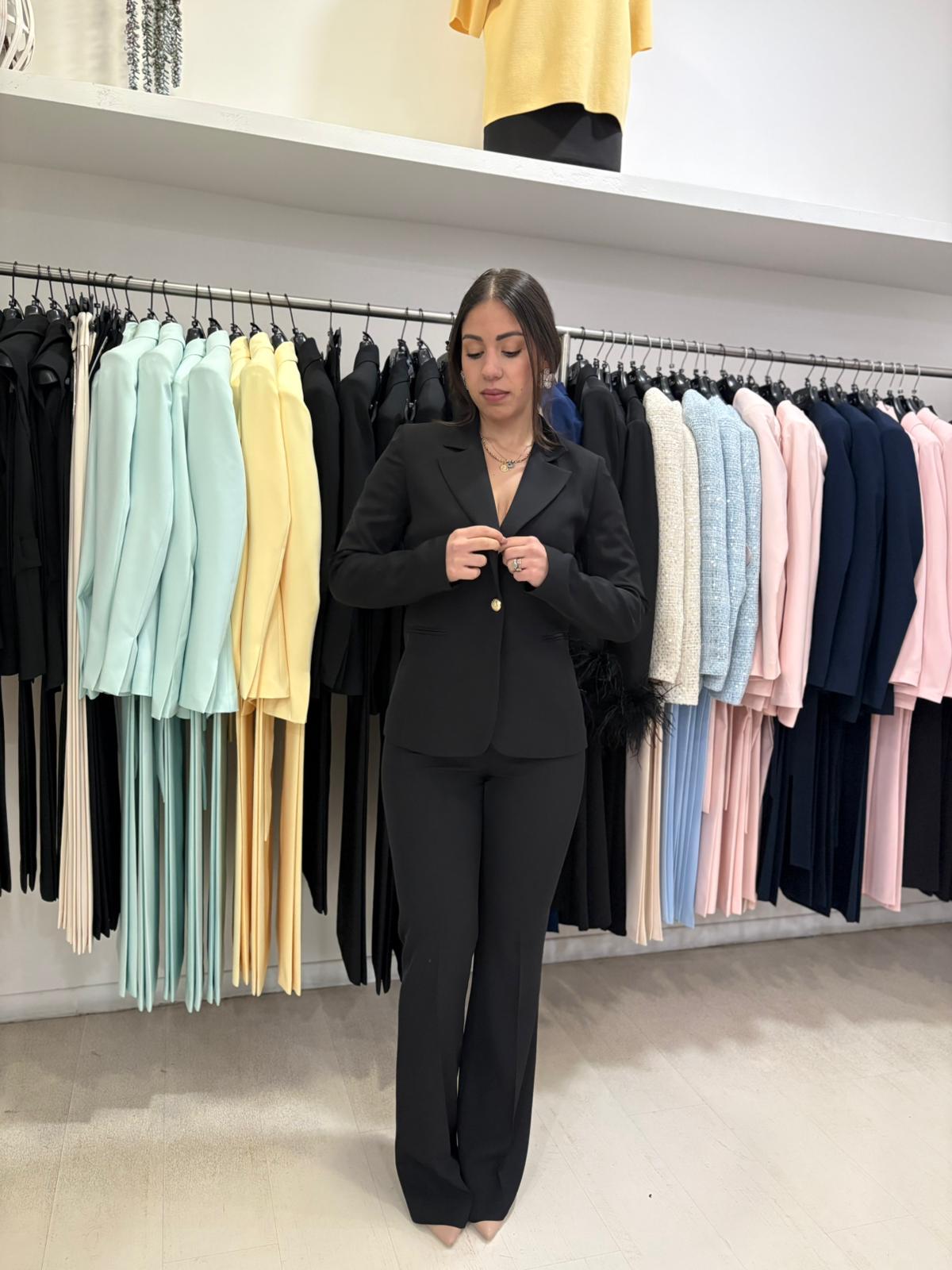 Completo Donna Giacca 1 Bottone e Pantalone Trombetta – Tessuto Kady