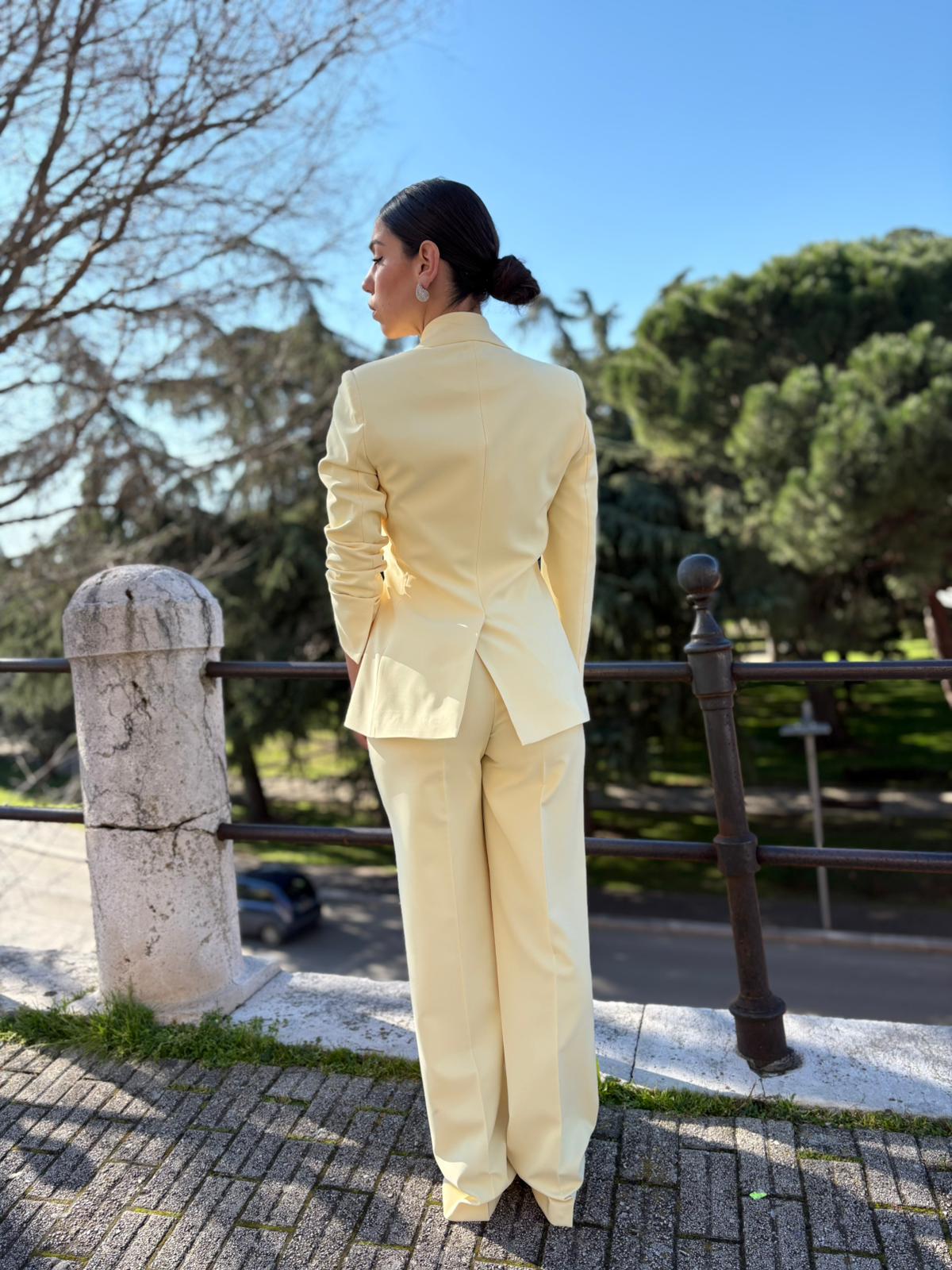 Giacca con Fusciacca e Fibbia – Donna