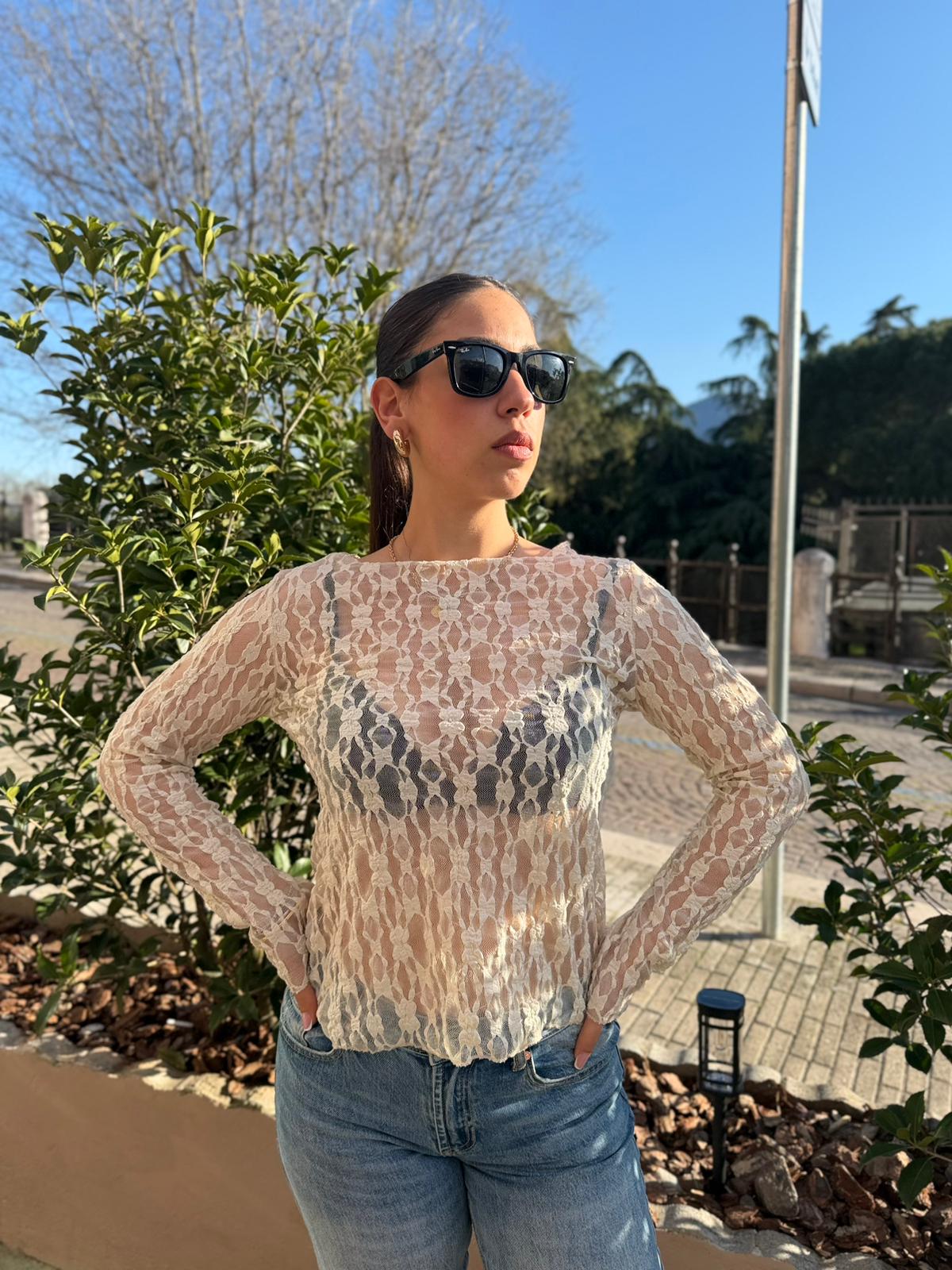 Maglia in Pizzo – Donna (Da Indossare Sotto Giacca)