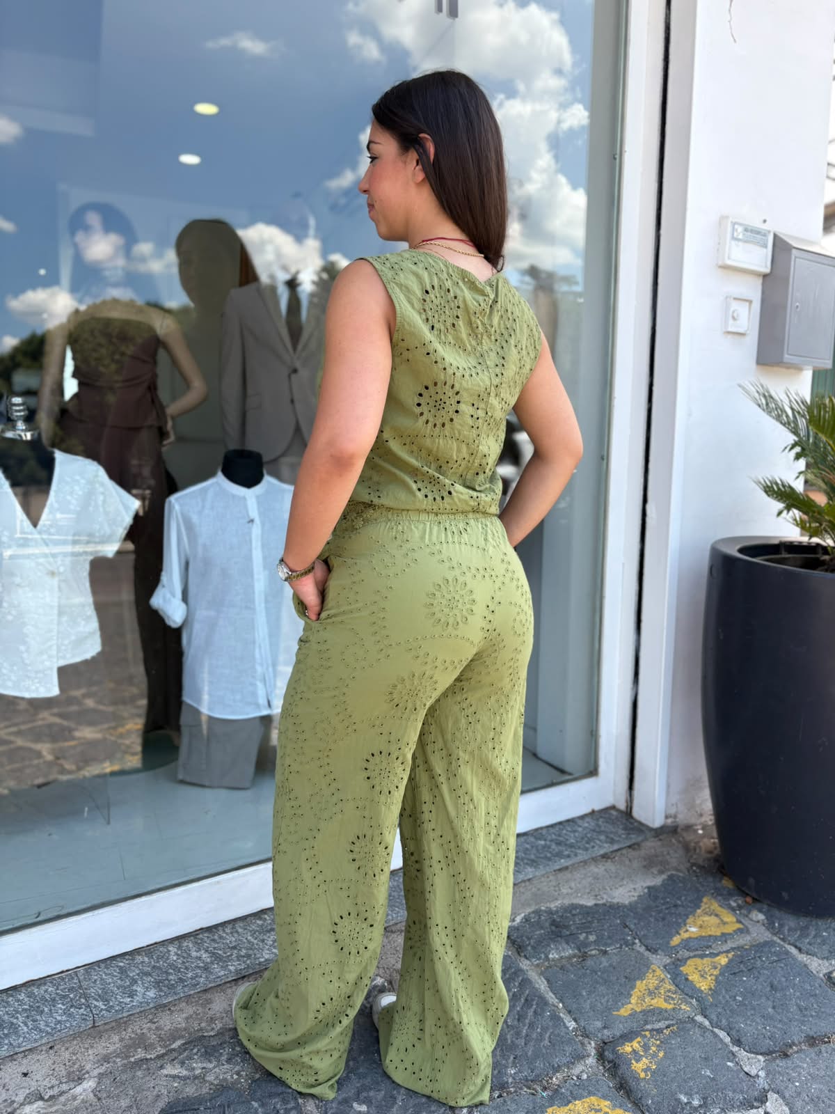 completo Donna con Gilet Corto in Pizzo San Gallo