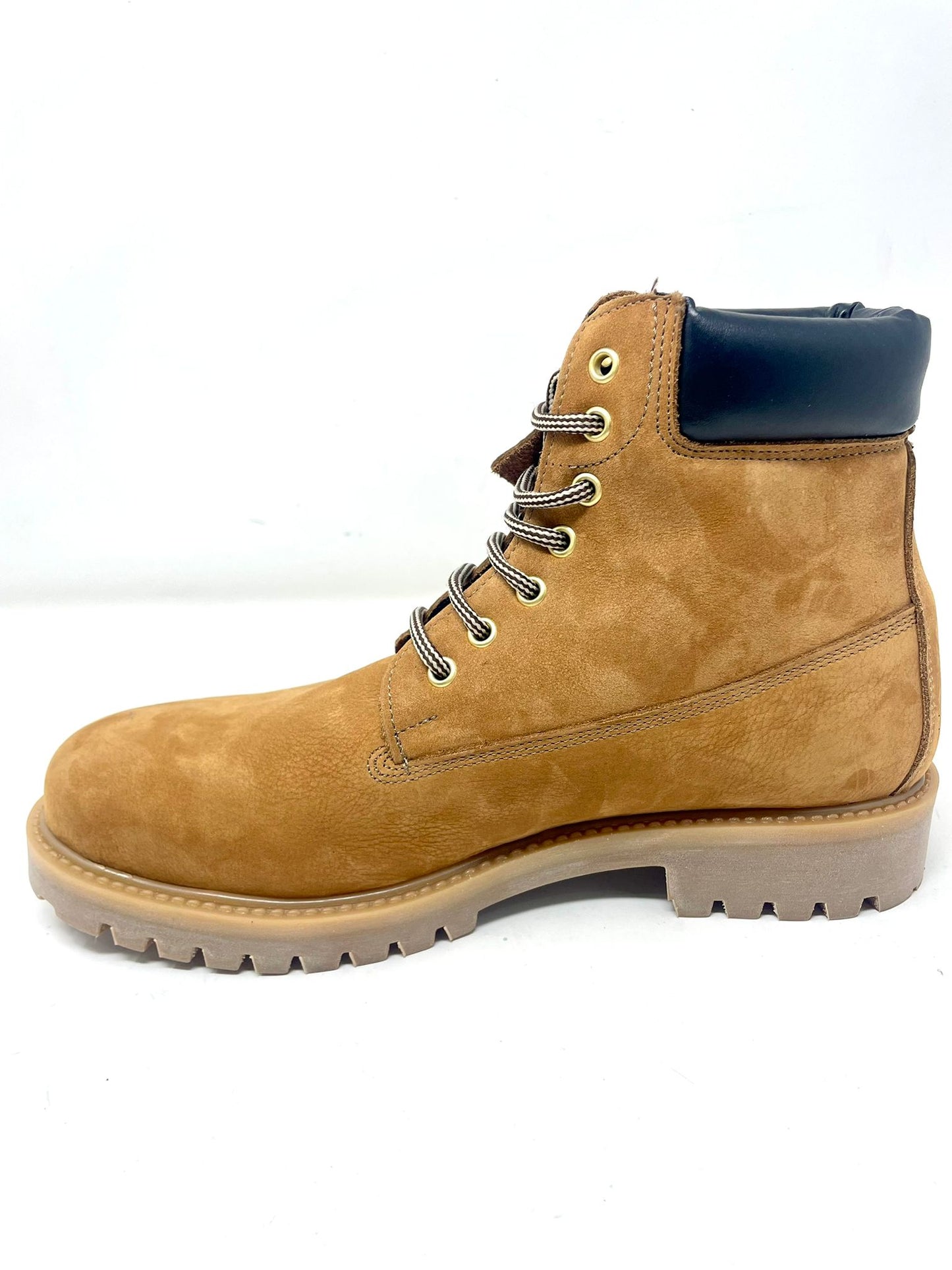 Anfibio in vero Nabuk made in italy