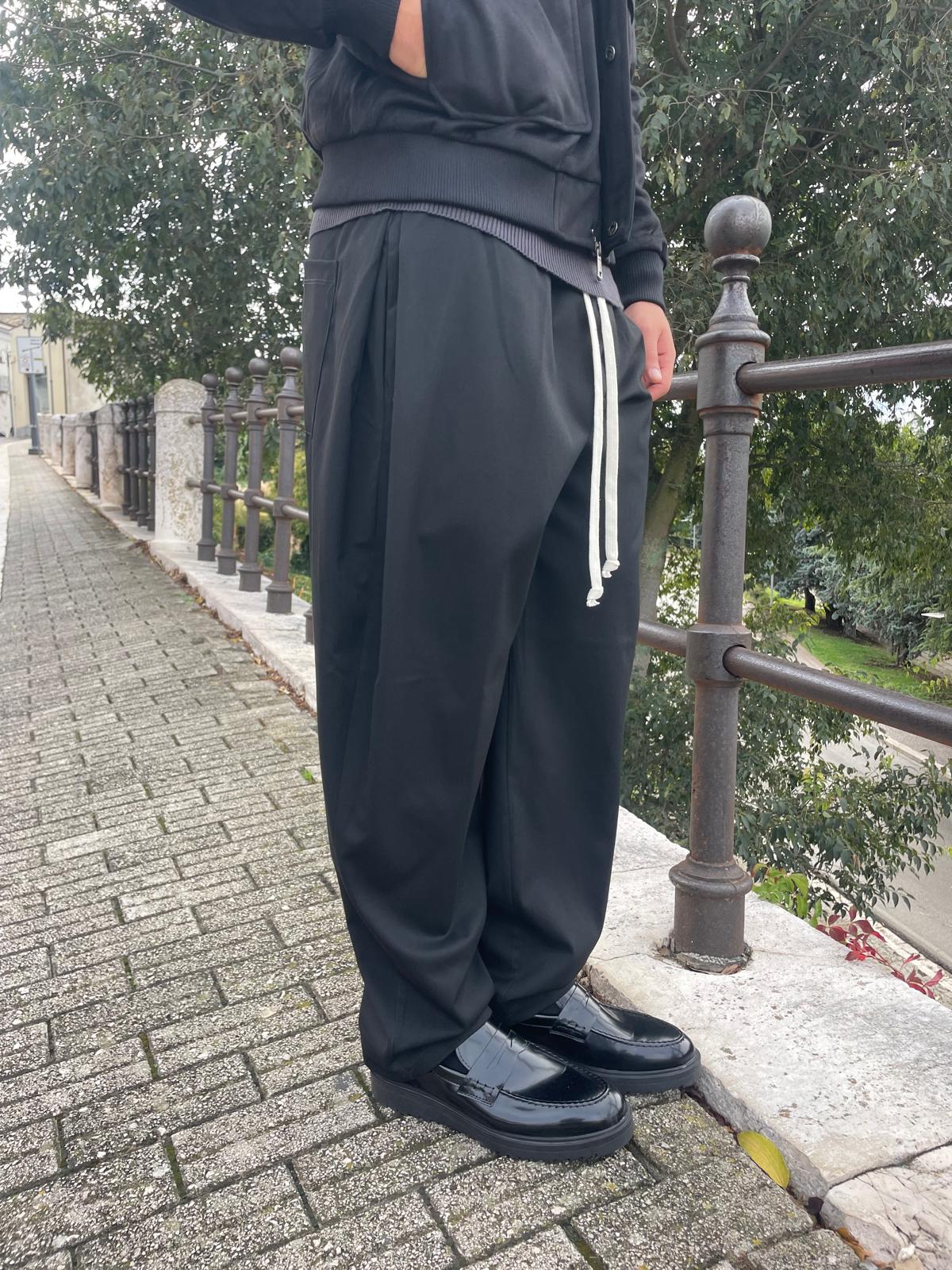 PANTALONE UOMO BAGGY CON PENCE SULLE TASCHE