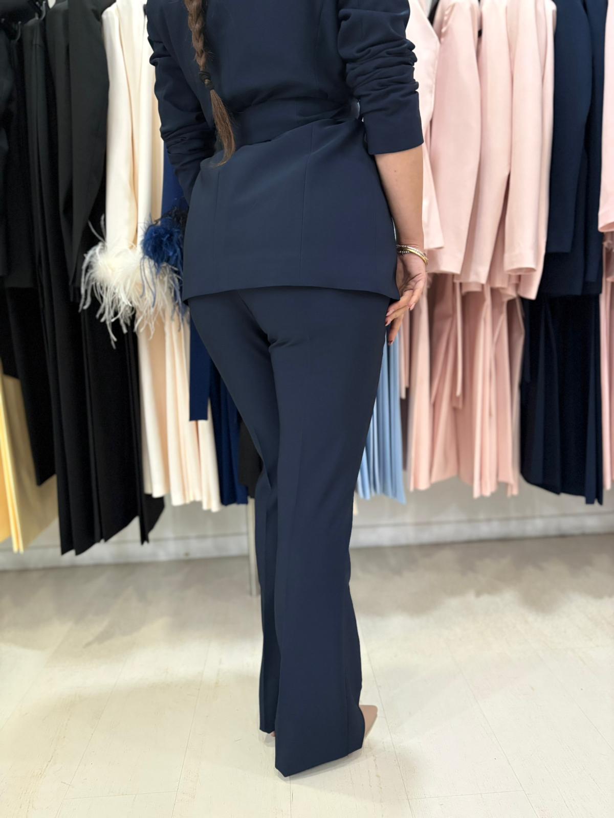 Completo Donna Giacca Kimono con Cintura e Pantalone Trombetta – Tessuto Elasticizzato