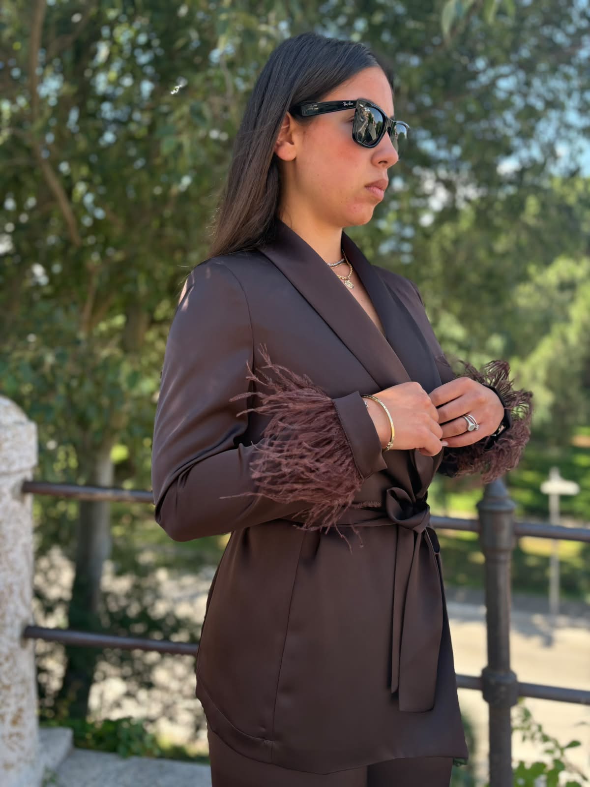 Completo Donna in Raso con Piume