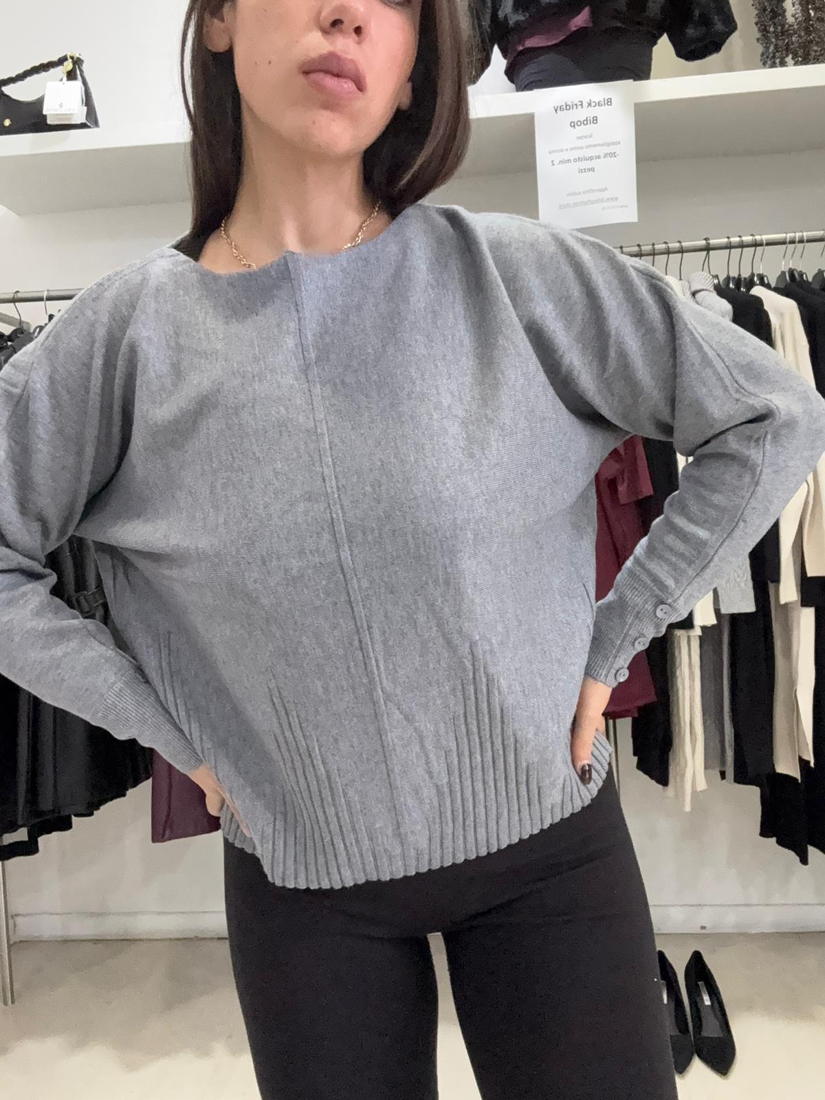 Maglia over con cuciture