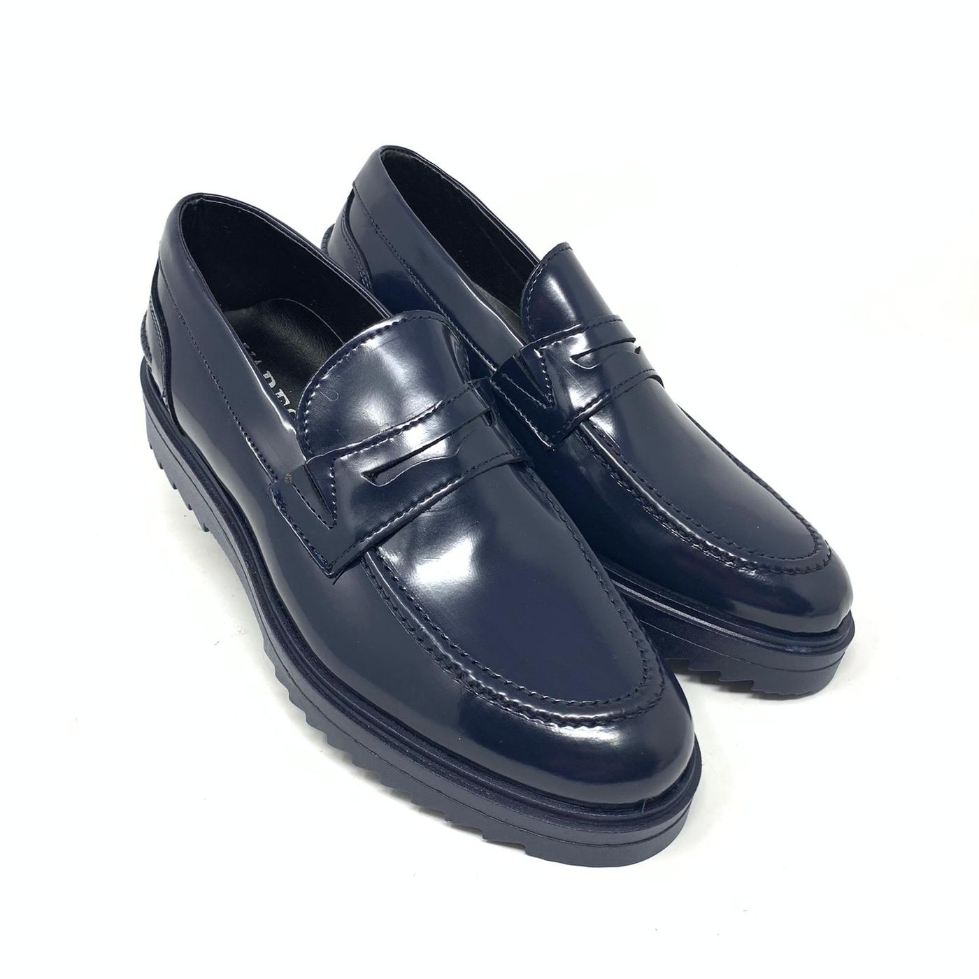 MOCASSINO VERNICE FONDO GOMMA DENTATO