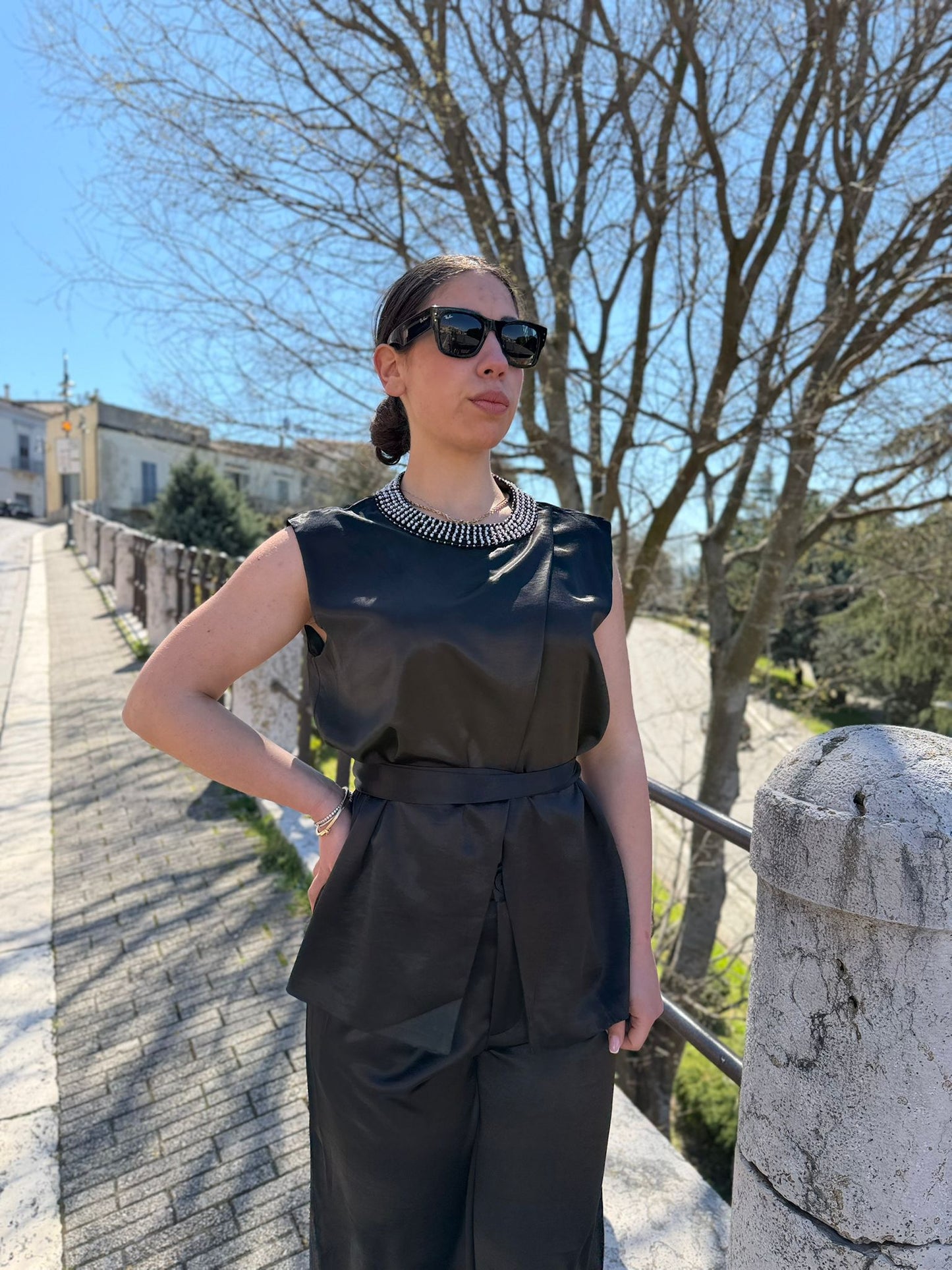 Completo Donna 2 Pezzi – Gilet Coreana in Raso