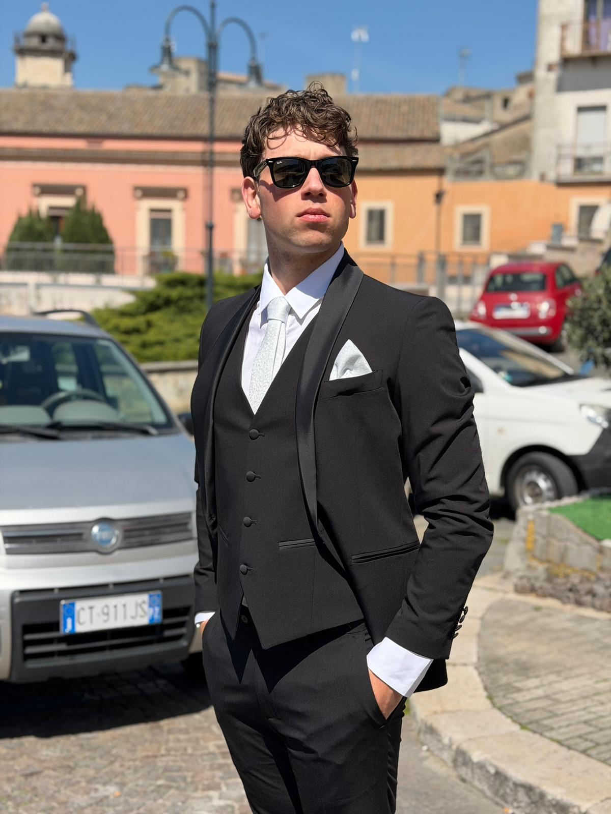 Abito Uomo Smoking con Gilet Modello Monet – 3 Pezzi S17 Milano Slim Fit