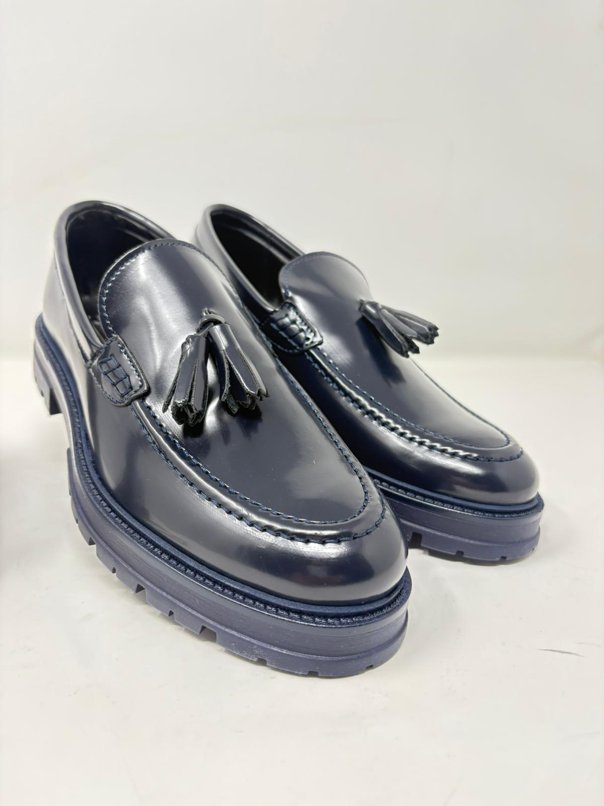 Mocassino nappine pelle abrasivata fondo gomma MADE IN ITALY