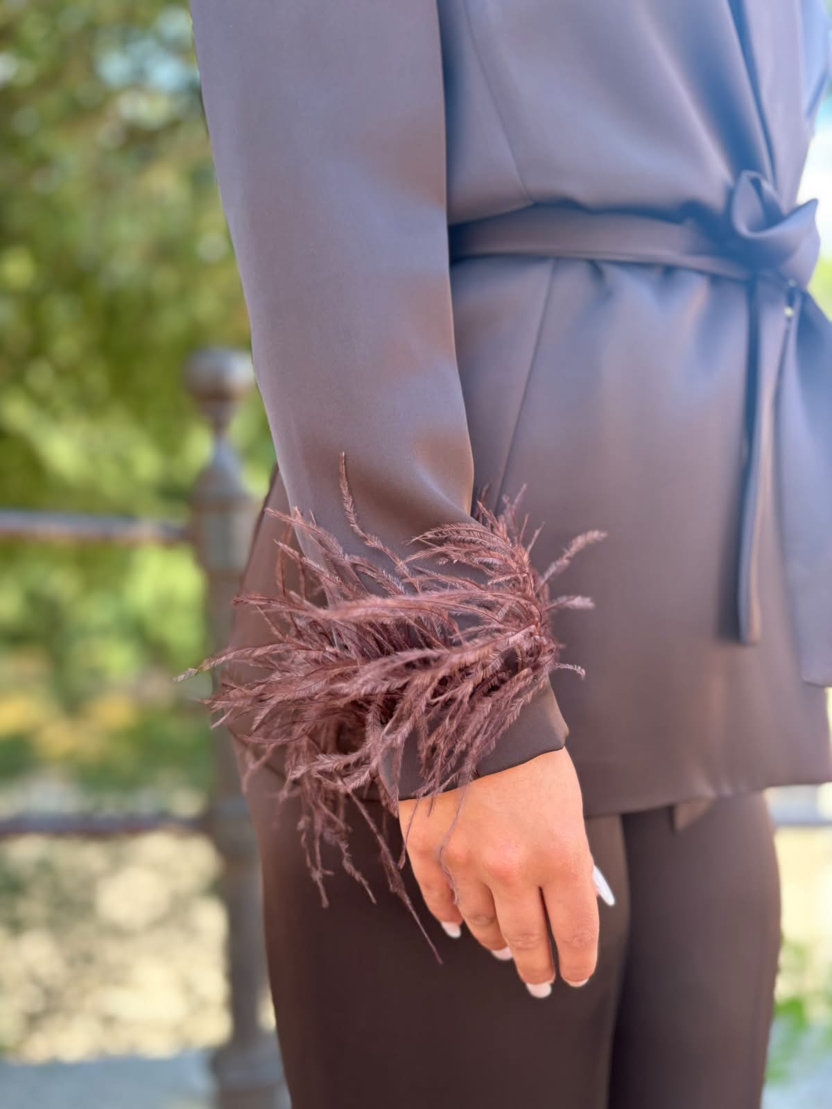 Completo Donna in Raso con Piume