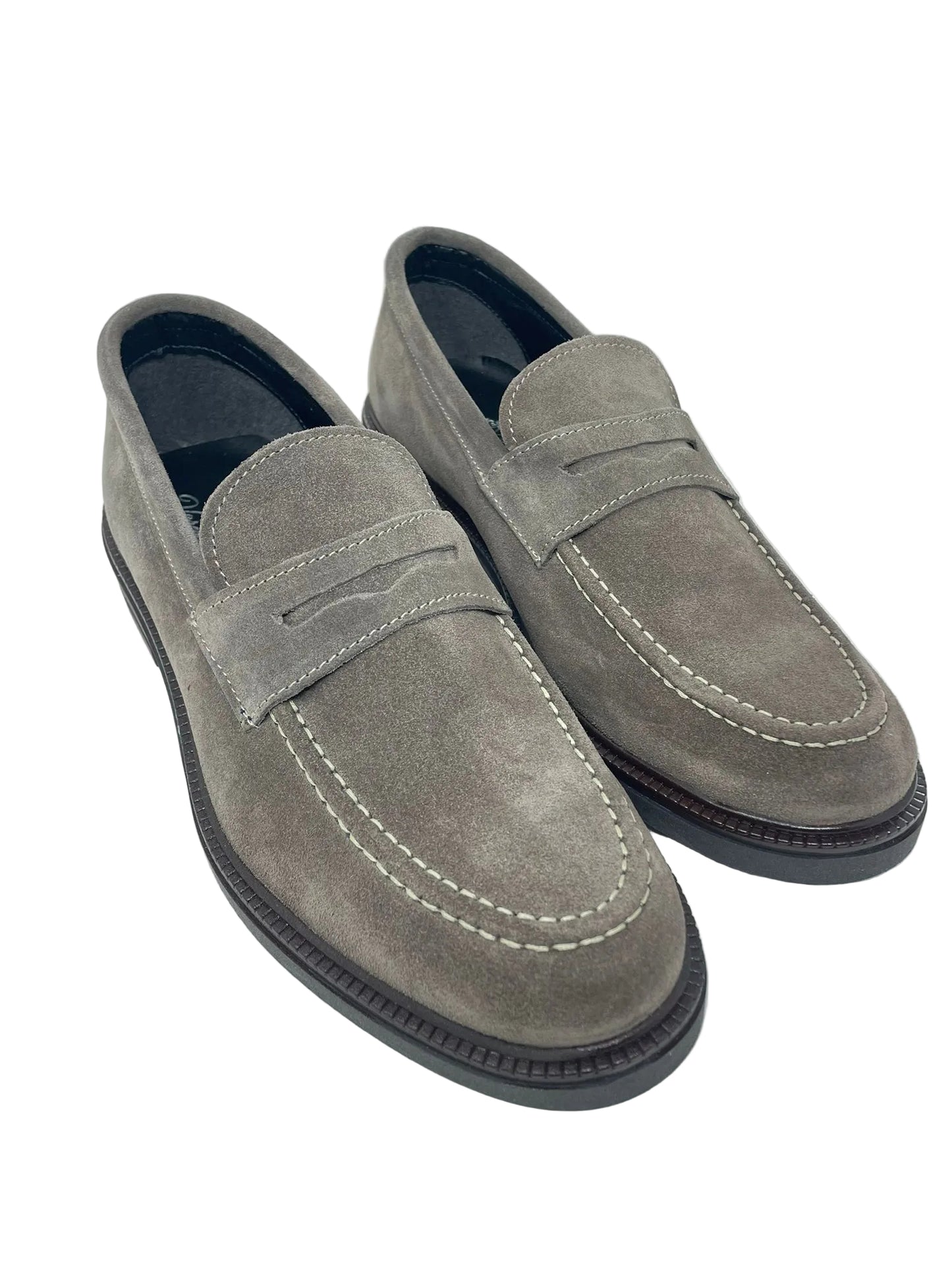 Mocassino College in Pelle Scamosciata con Fondo Vibram – Made in Italy